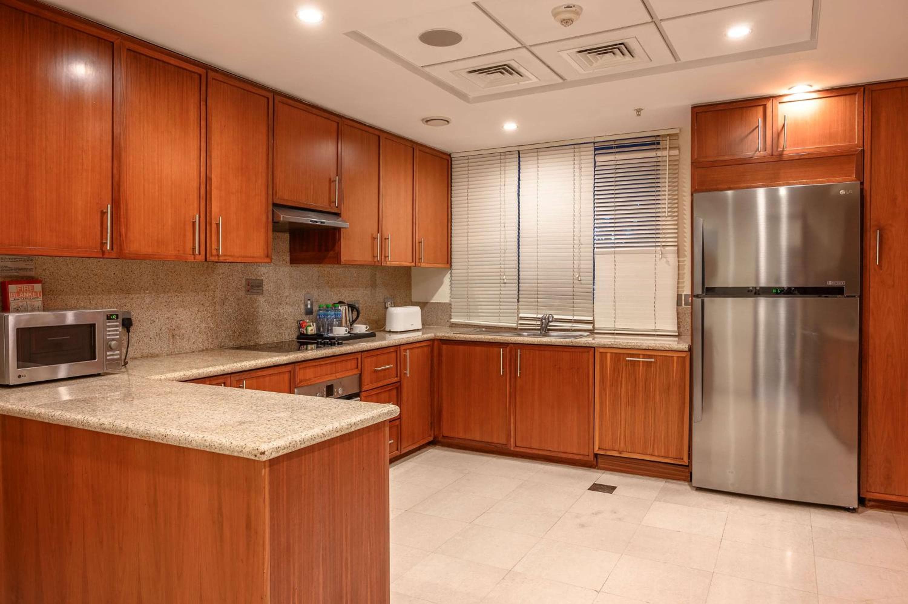 Ramada by Wyndham Downtown Dubai — 29