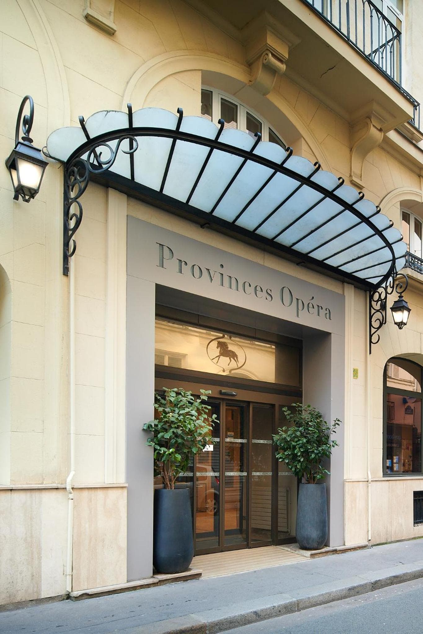 Hotel Vacances Bleues Provinces Opera hotel, 36, Rue De L'echiquier, Paris, France — photo 3