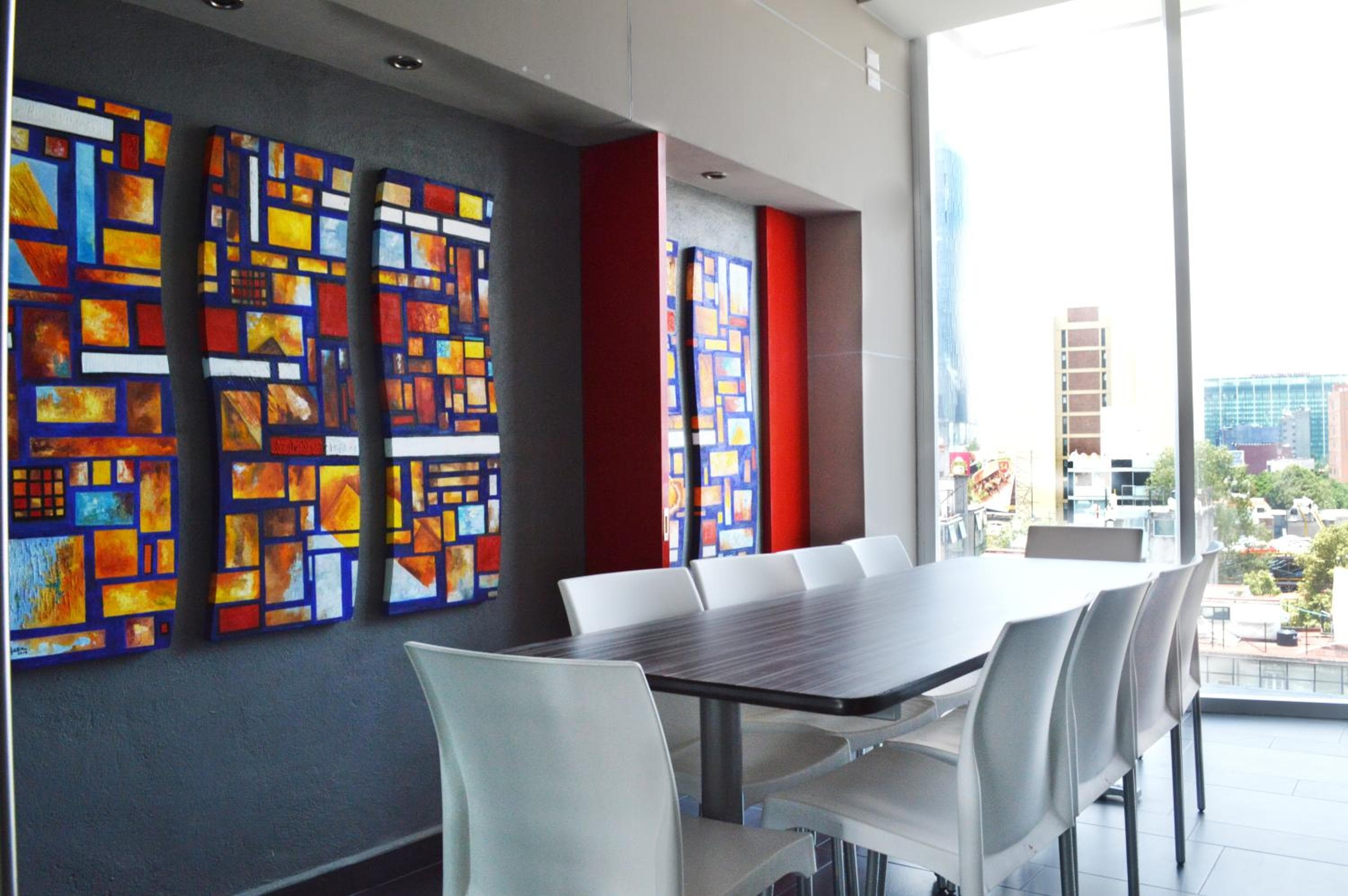 Hotel Block Suites — 7