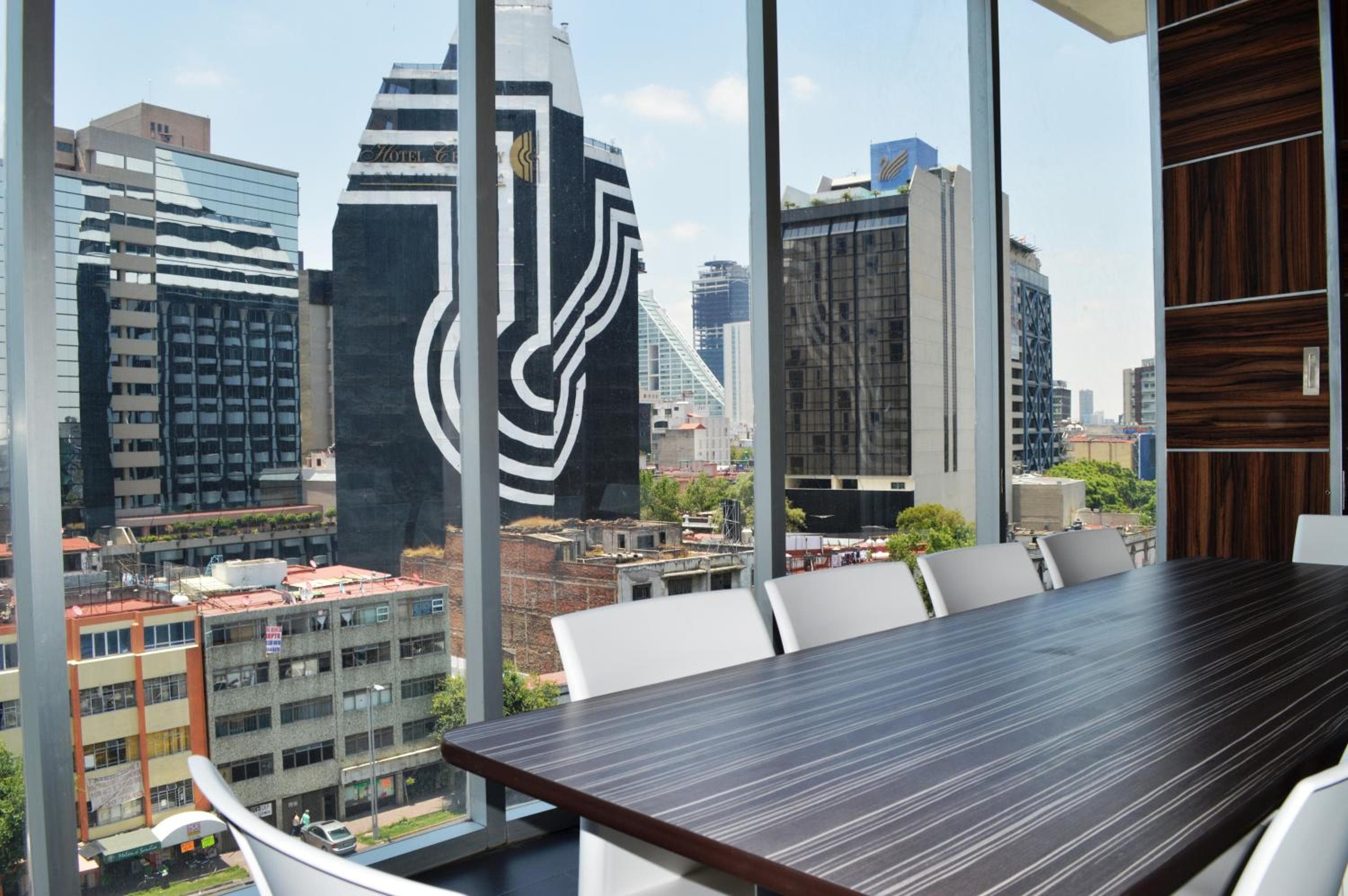 Hotel Block Suites — 11