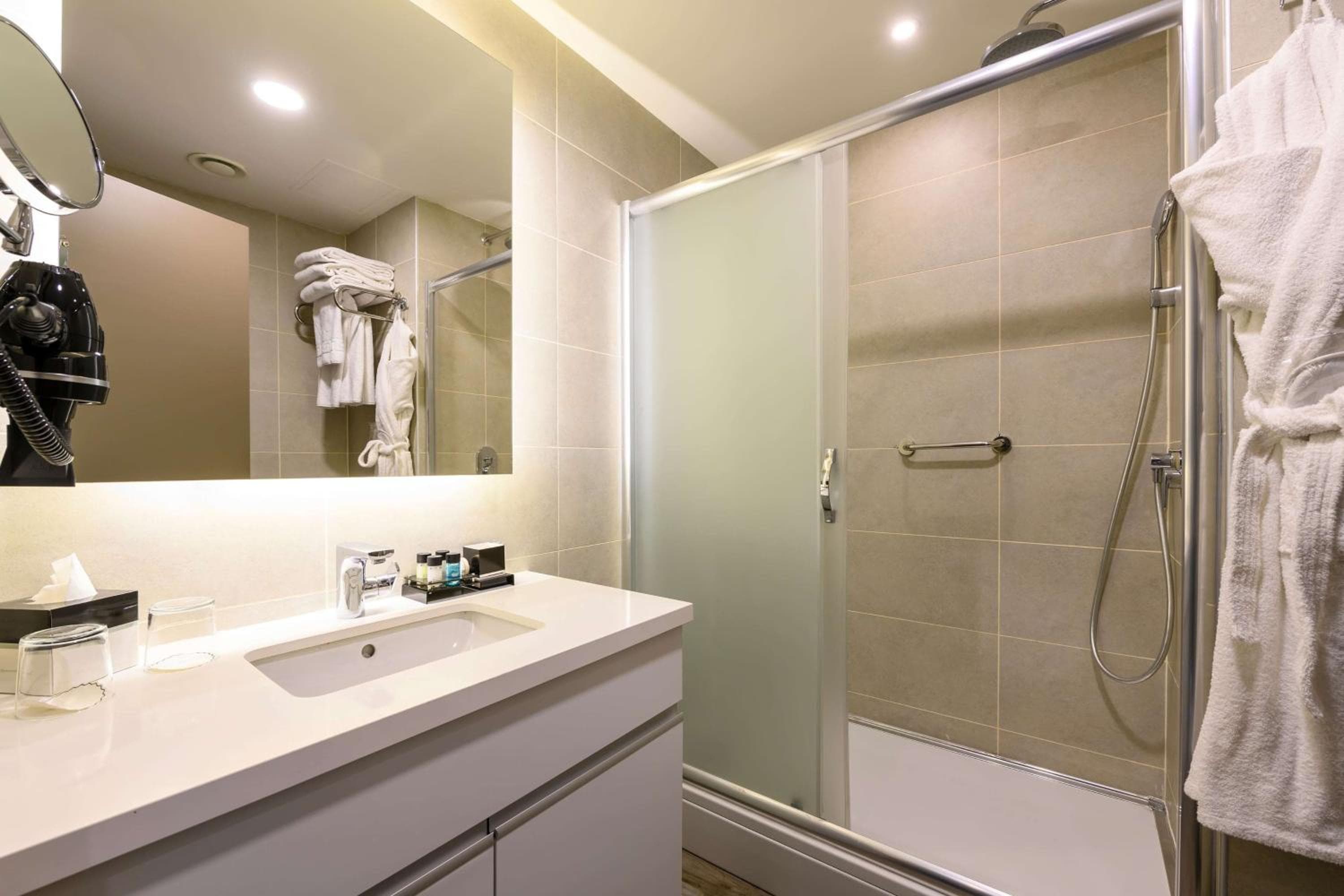 La Quinta by Wyndham Istanbul Gunesli — 19