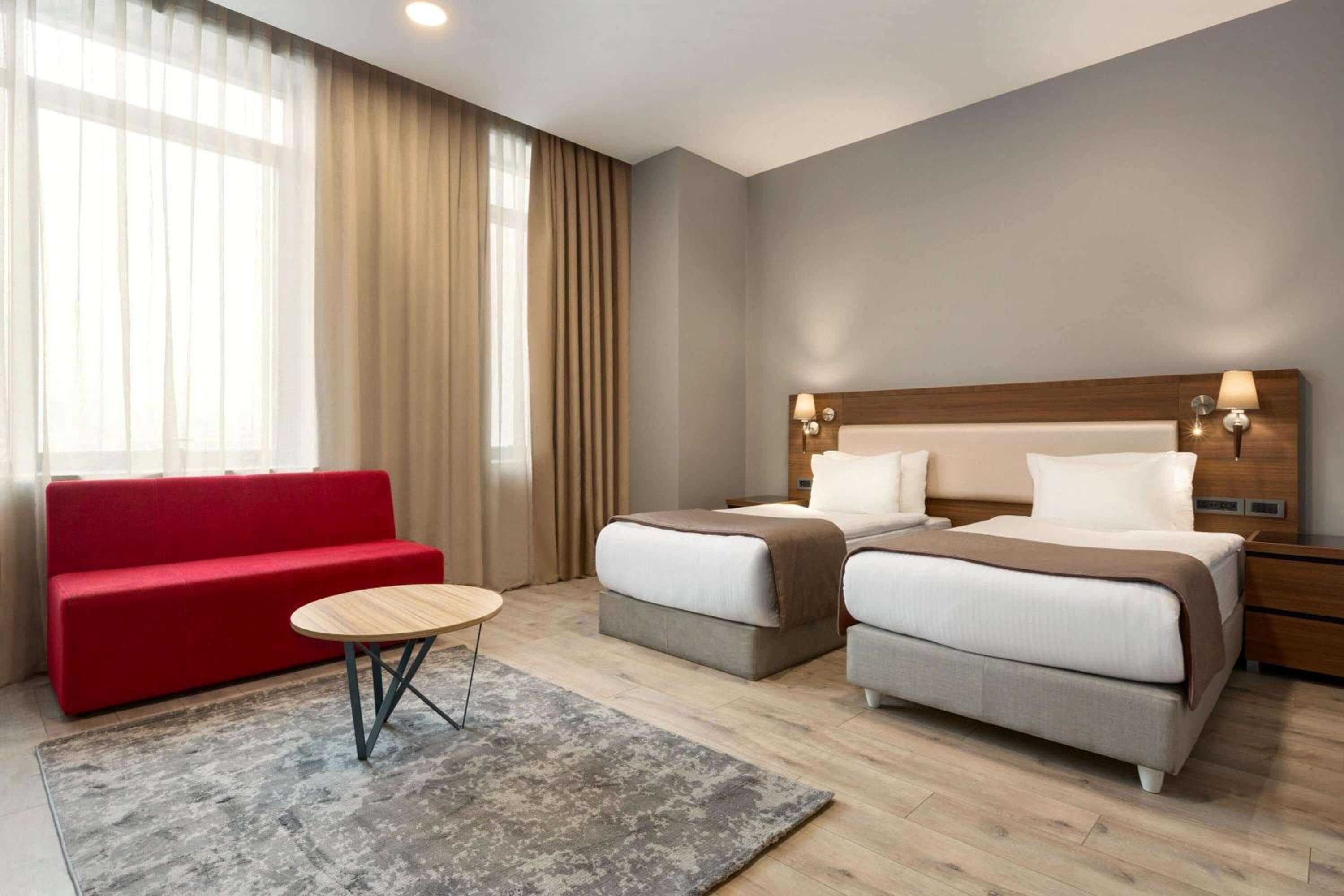 La Quinta by Wyndham Istanbul Gunesli — 4