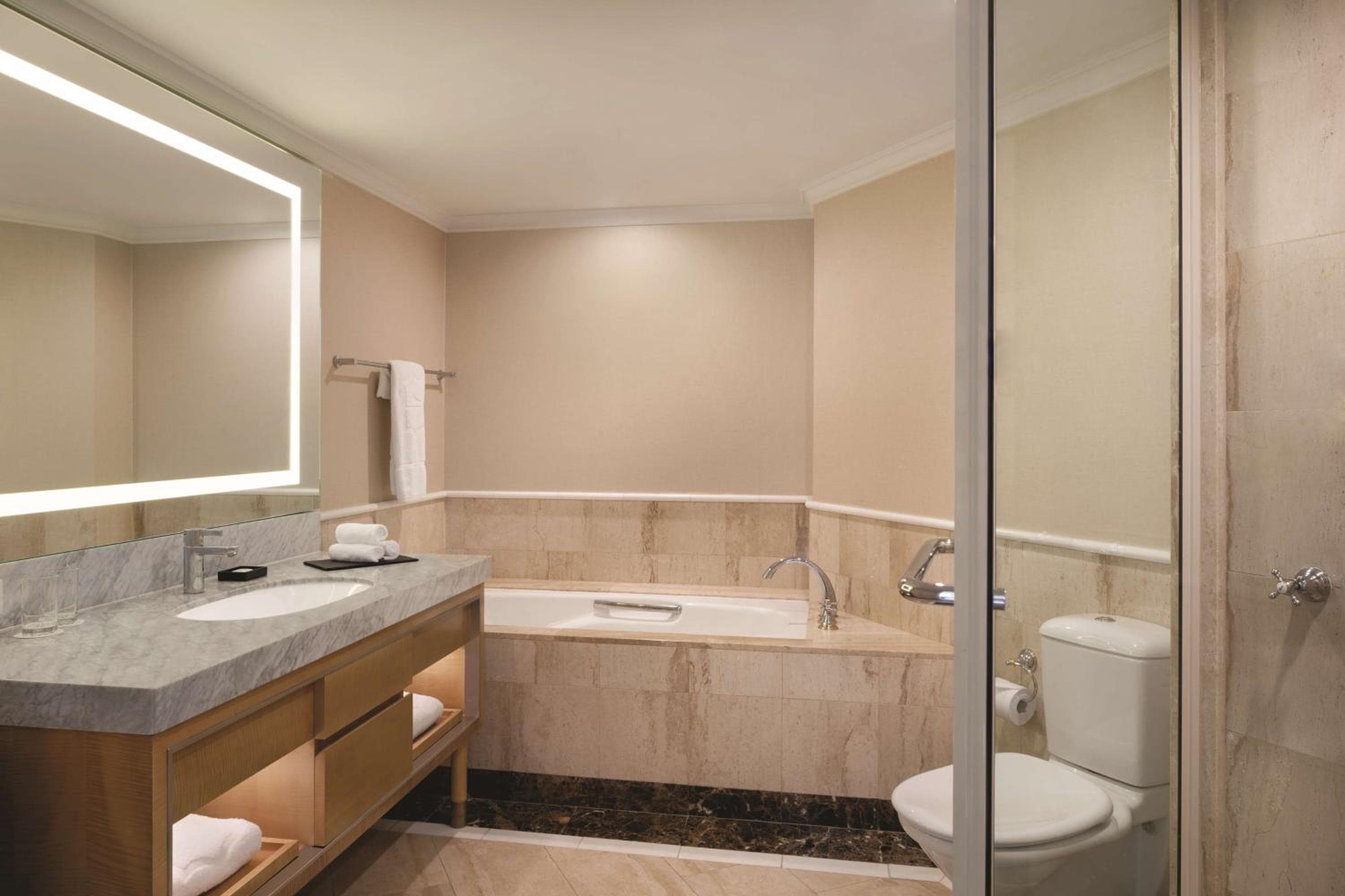 Shangri-La Sydney hotel, 176 Cumberland Street, The Rocks, Sydney, Australia — photo 14