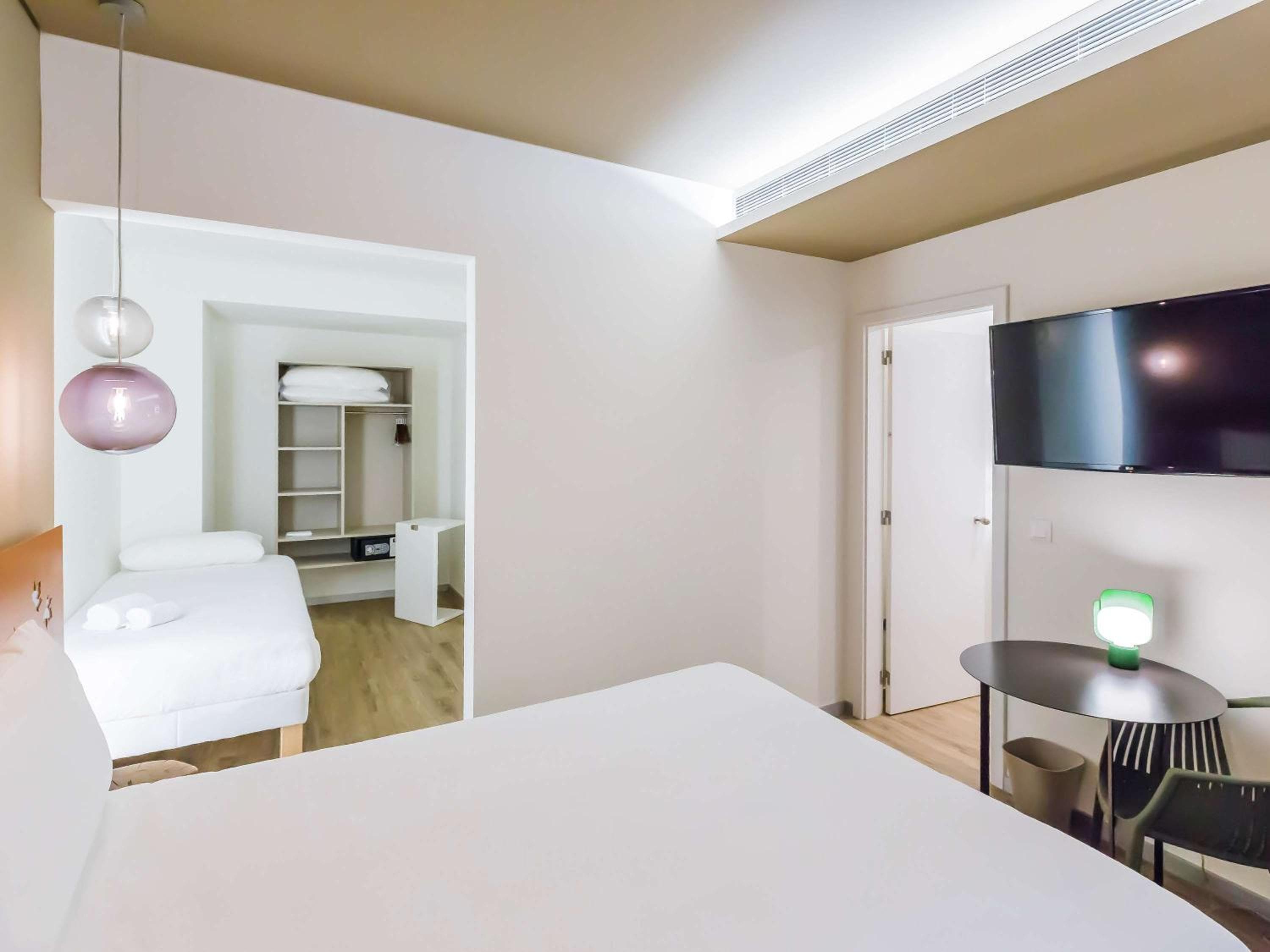 Ibis Styles Lisboa Centro Marquês de Pombal — 3