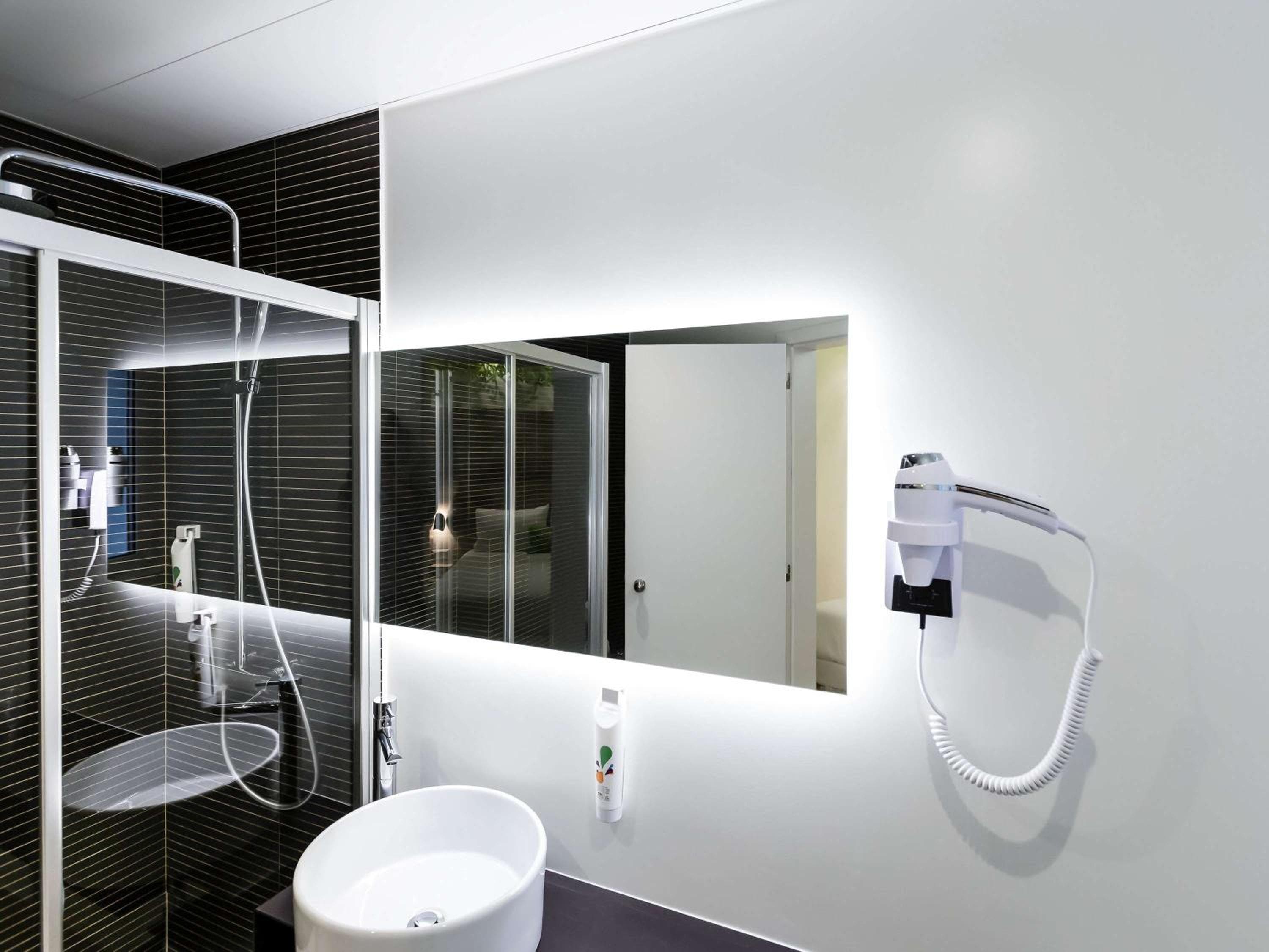 Ibis Styles Lisboa Centro Marquês de Pombal — 8