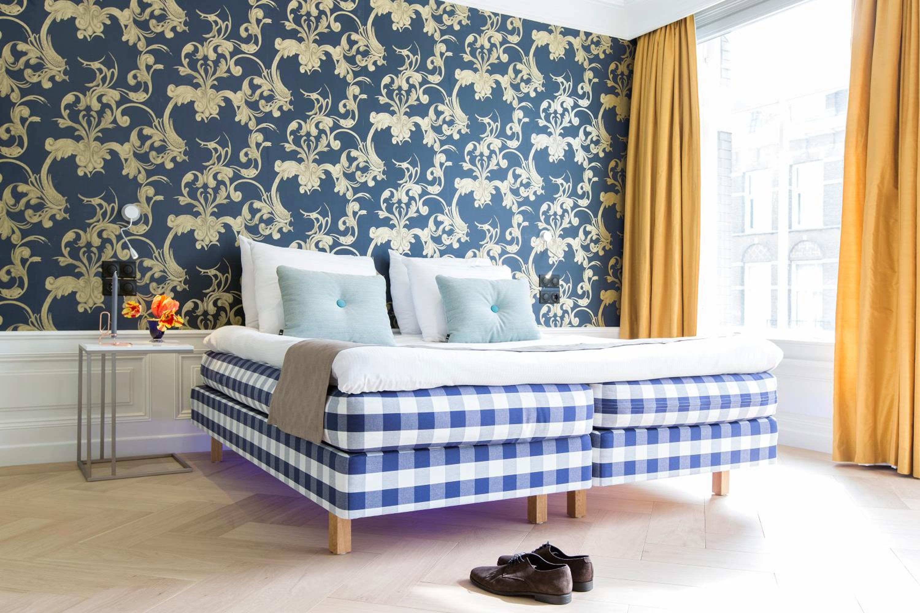 Amsterdam Canal Hotel — 3