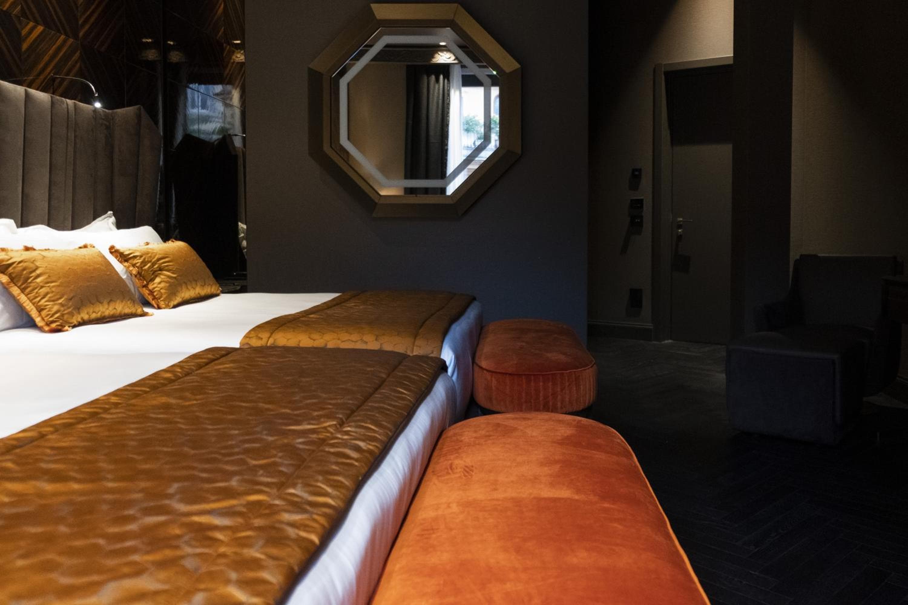 U-Visionary Roma Hotel — 4