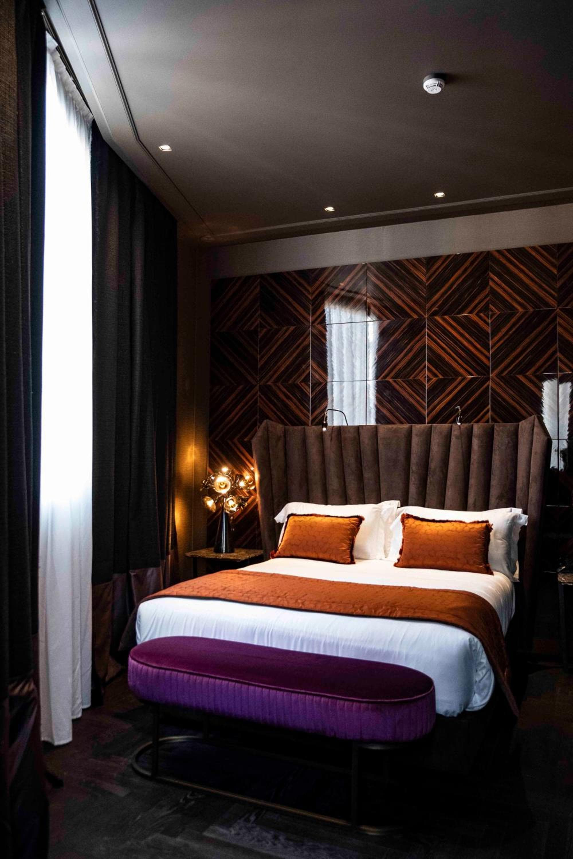 U-Visionary Roma Hotel — 26