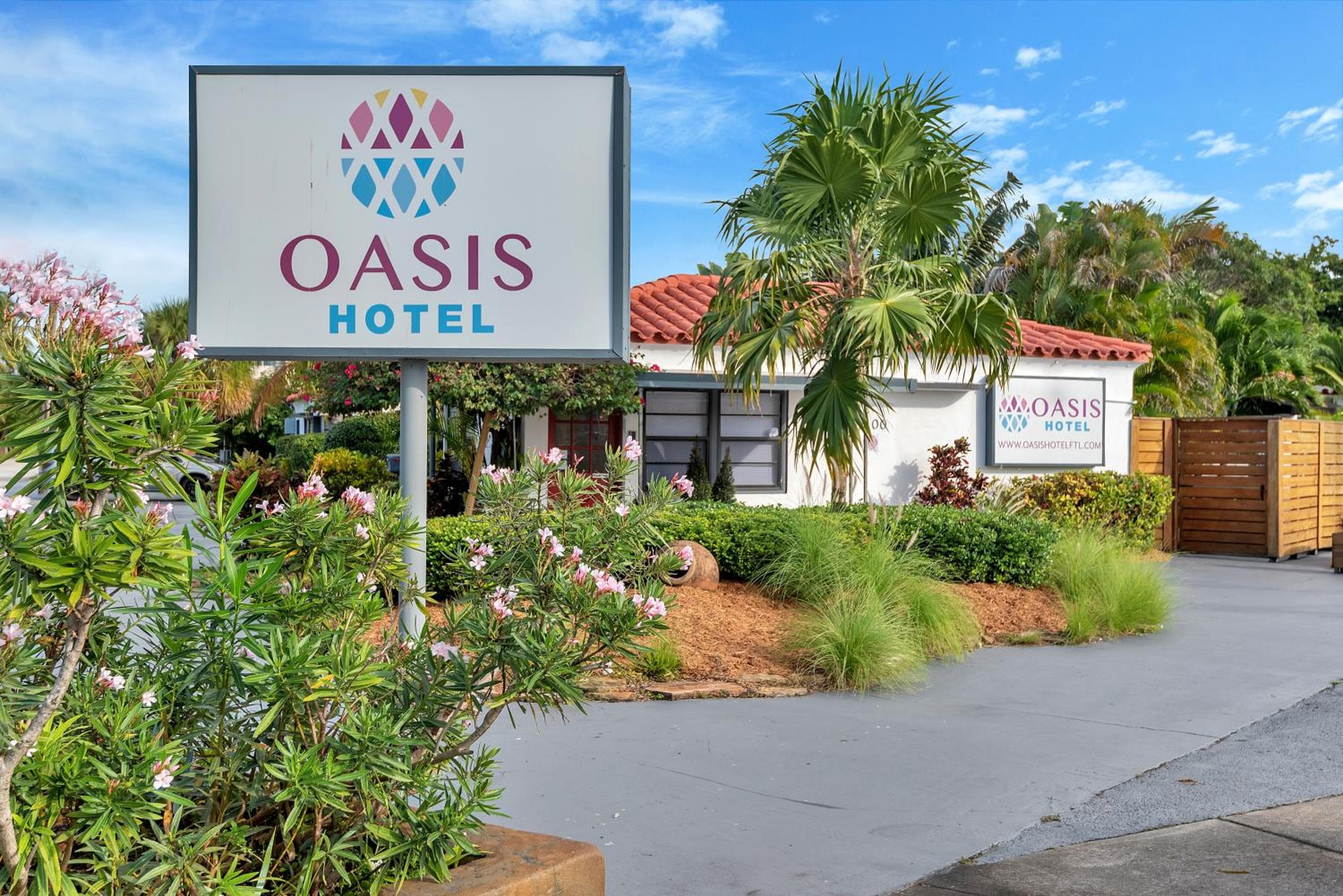 Oasis Hotel — 14