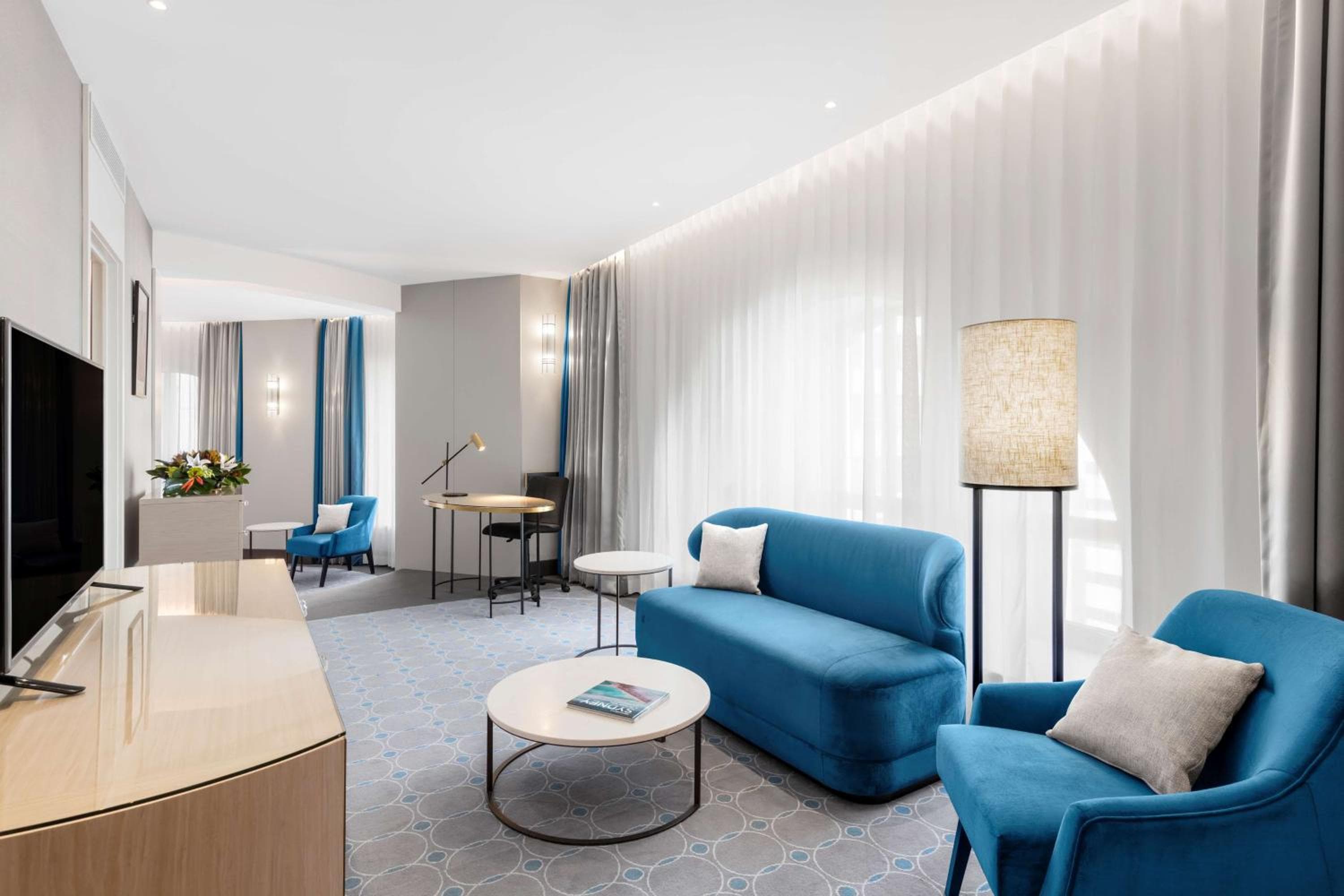 Paradox Sydney hotel, 27 O'Connell Street, Sydney, Australia — photo 182