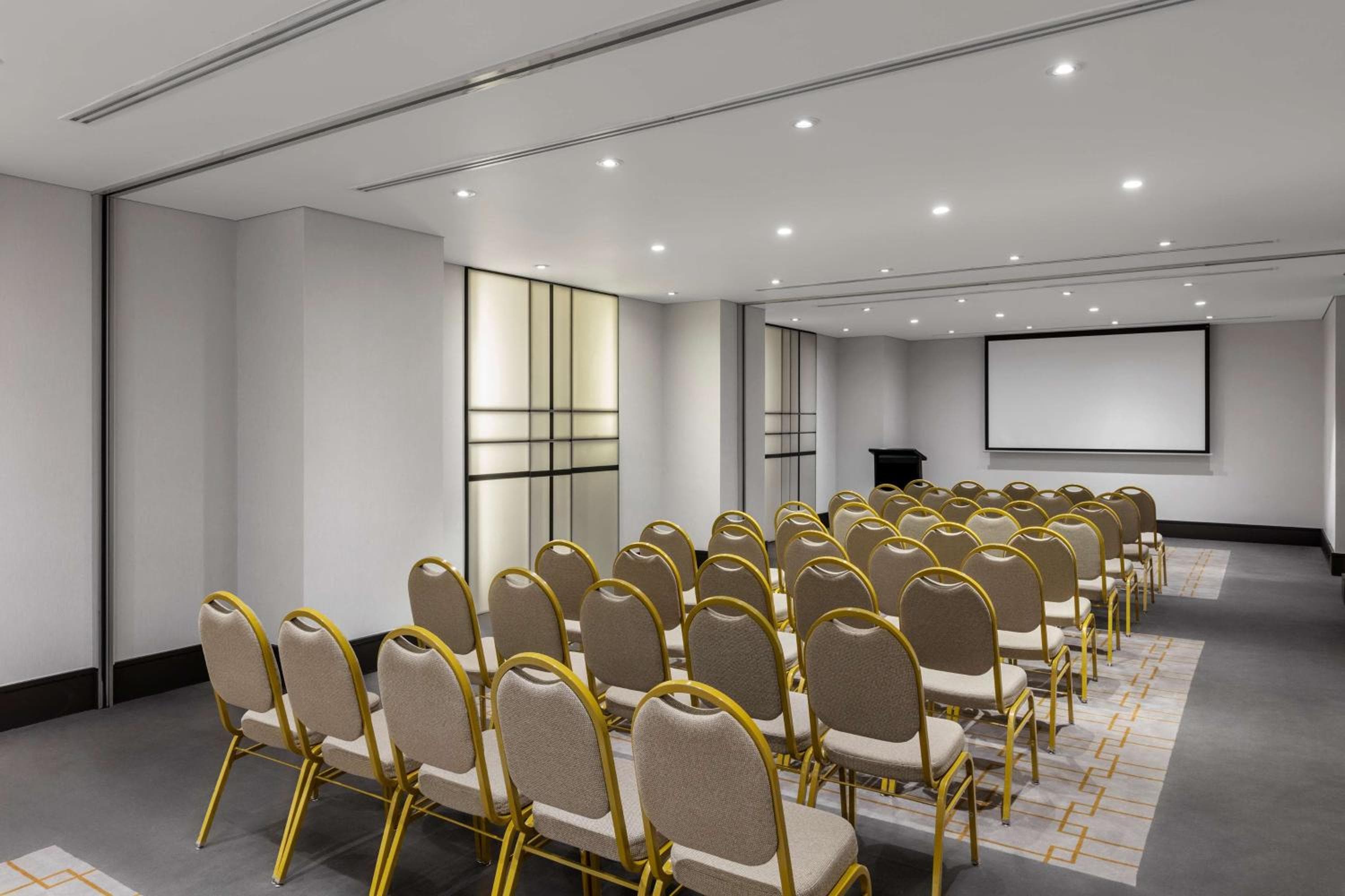 Paradox Sydney hotel, 27 O'Connell Street, Sydney, Australia — photo 94