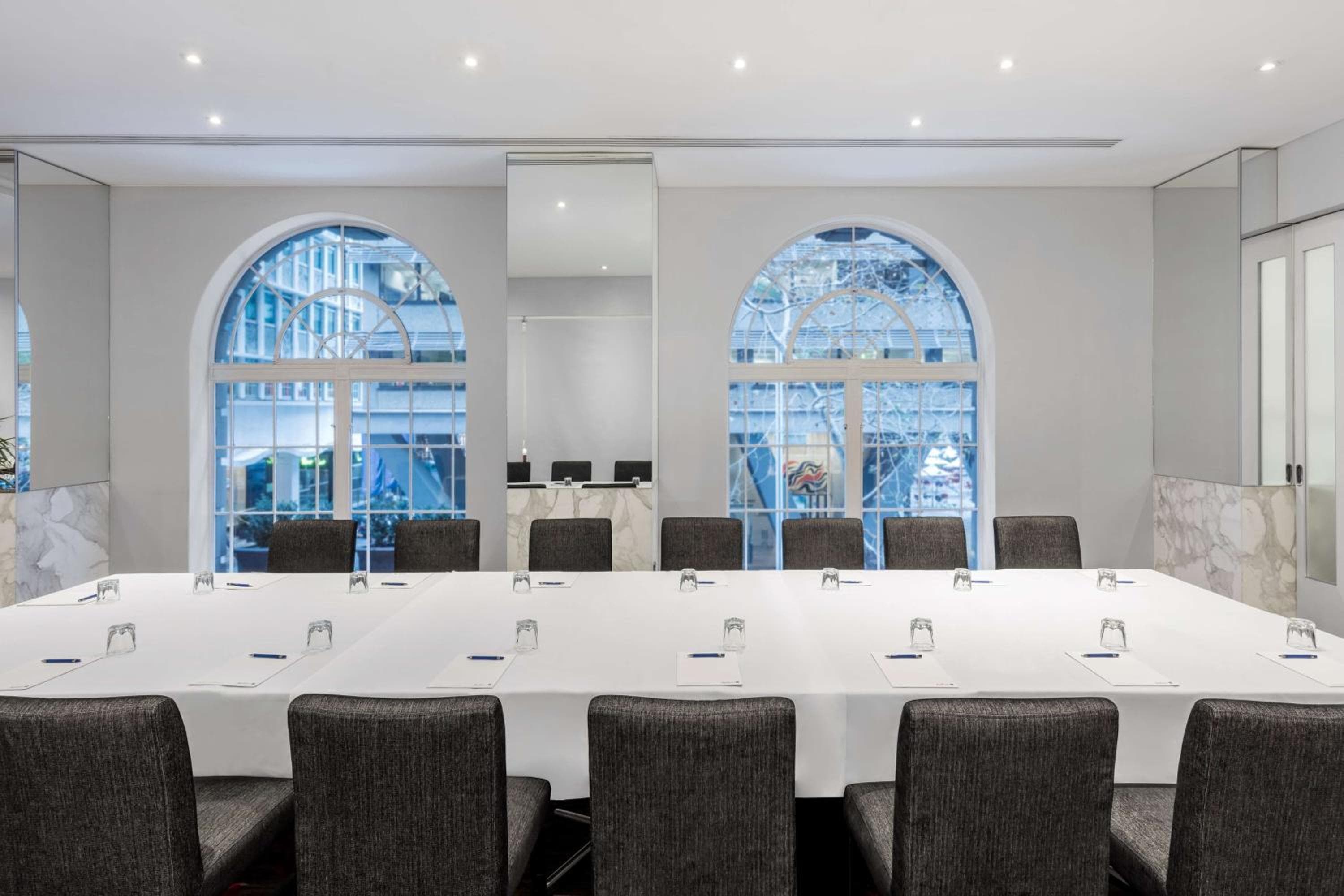 Paradox Sydney hotel, 27 O'Connell Street, Sydney, Australia — photo 201