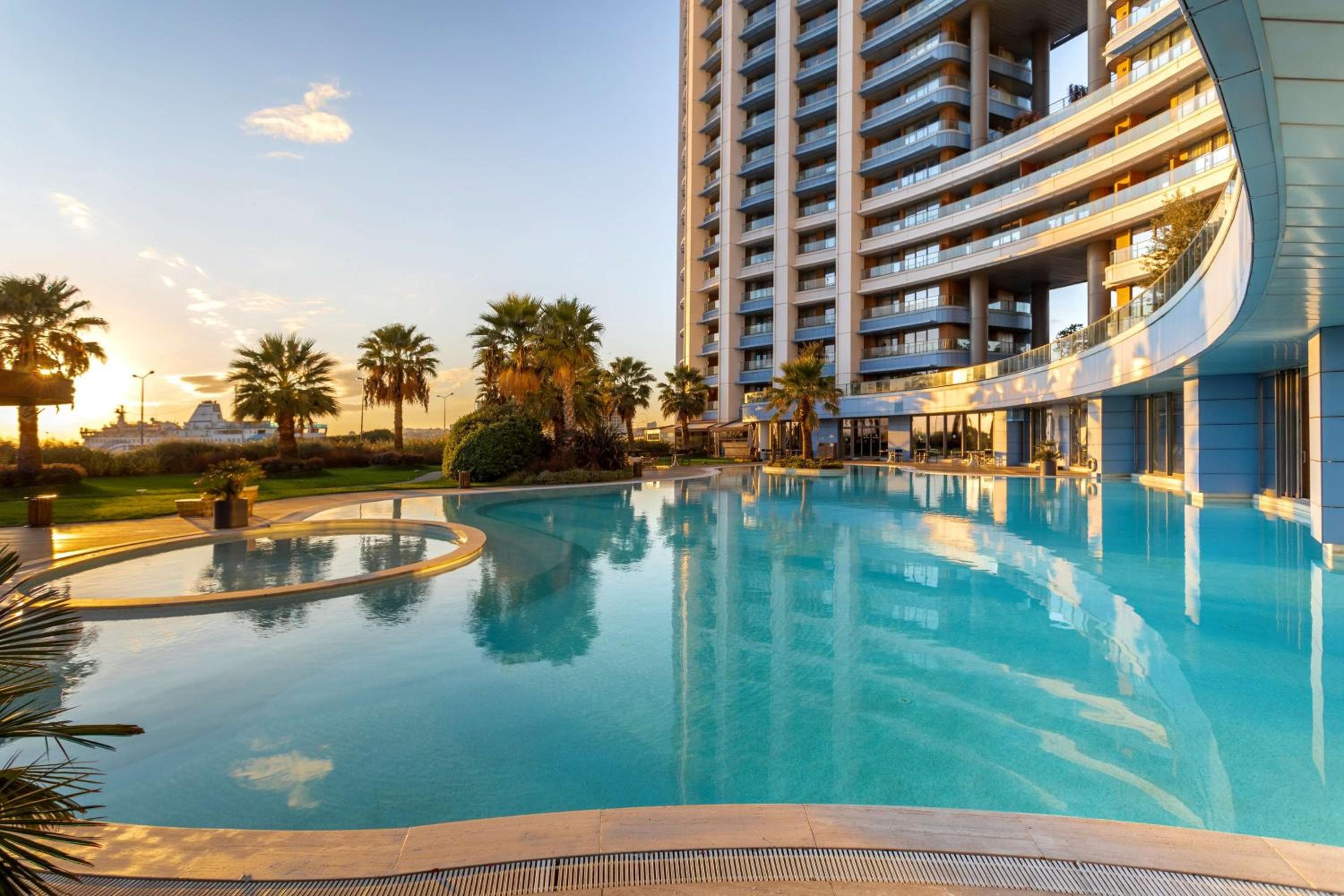 Radisson Blu Hotel Istanbul Ottomare hotel, Kazlicesme Mah Abay Cad No: 223 Zeytinburnu, Istanbul, Turkey — photo 11