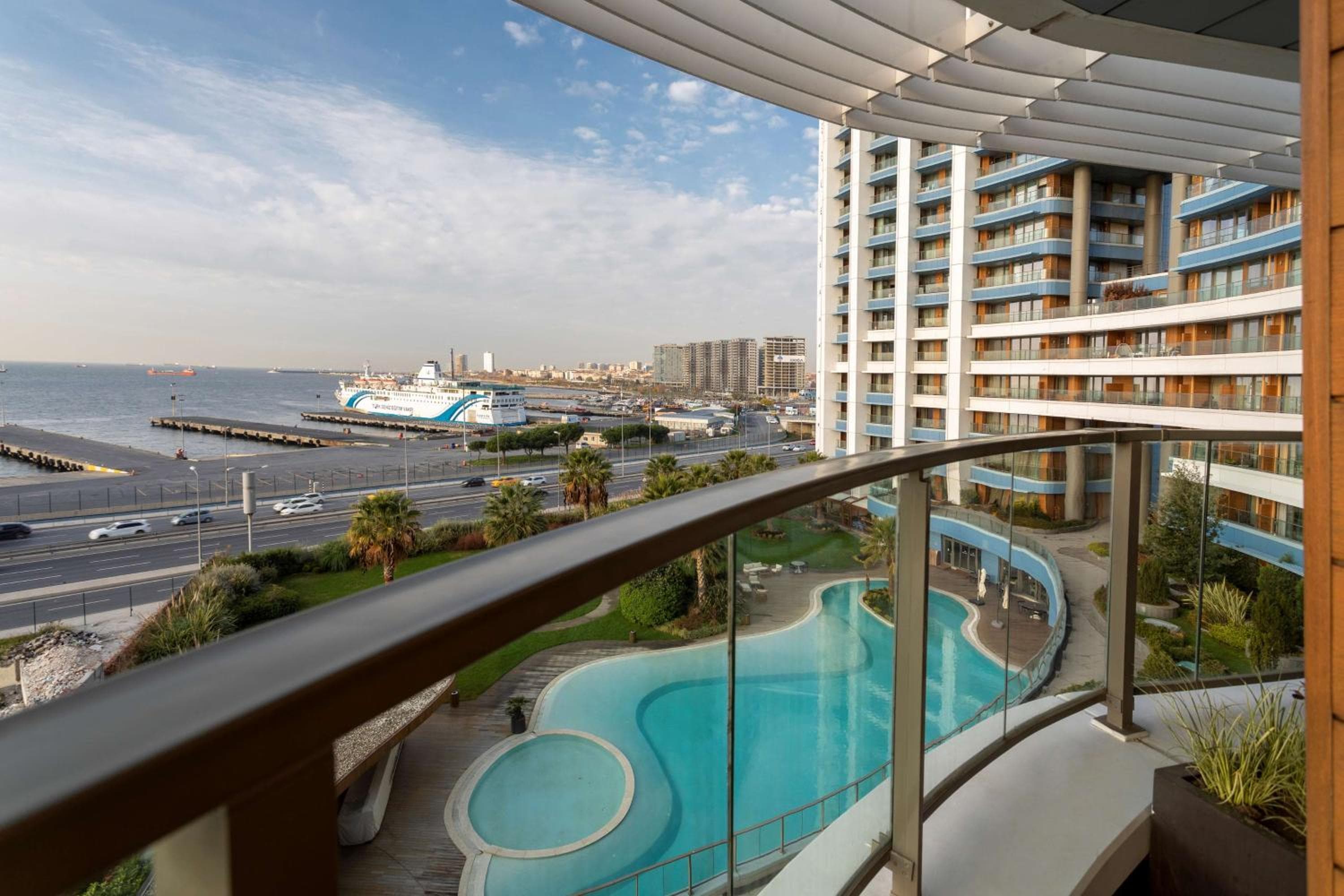 Radisson Blu Hotel Istanbul Ottomare hotel, Kazlicesme Mah Abay Cad No: 223 Zeytinburnu, Istanbul, Turkey — photo 81