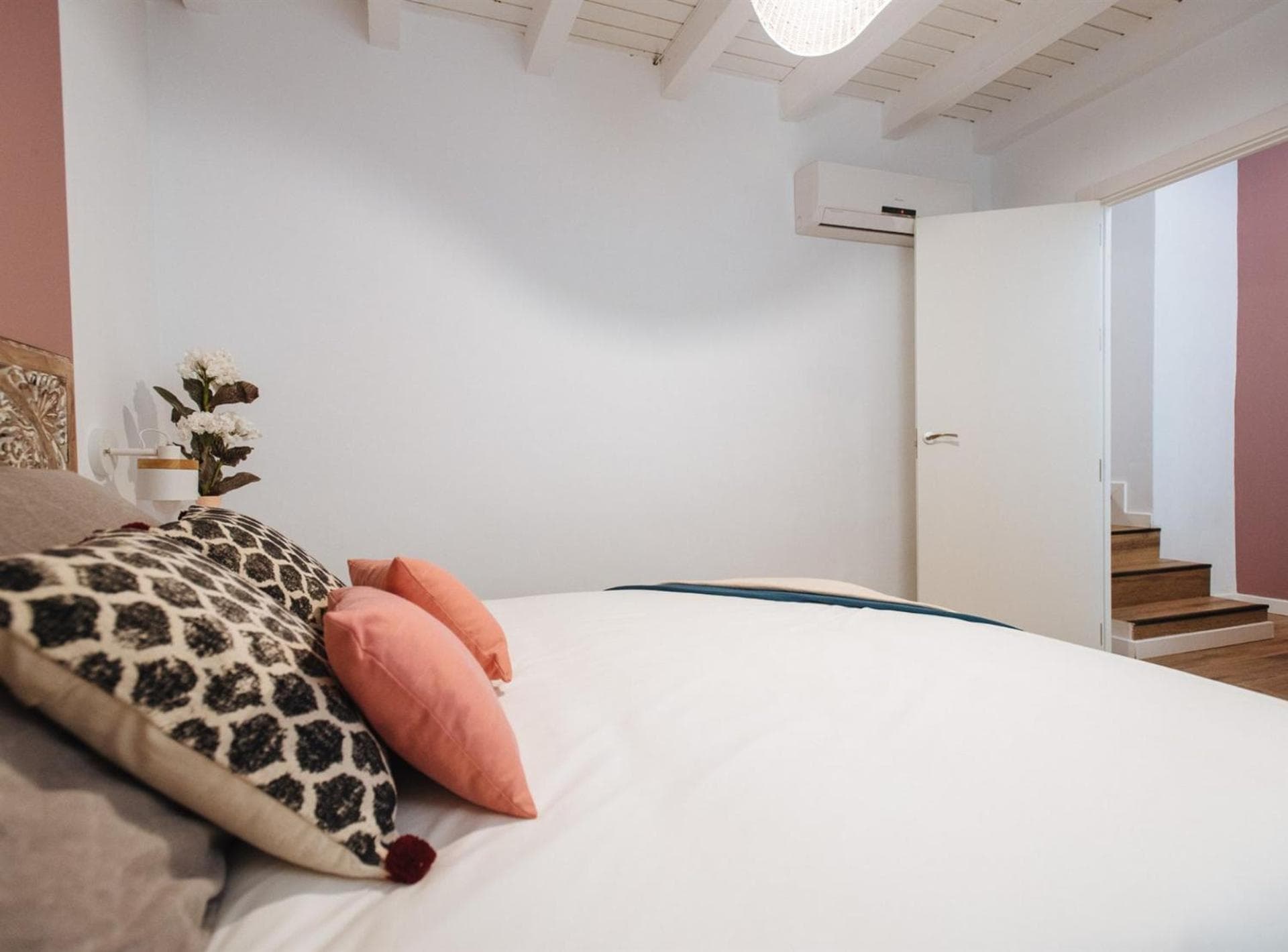 Lola de Triana Apartments — 10