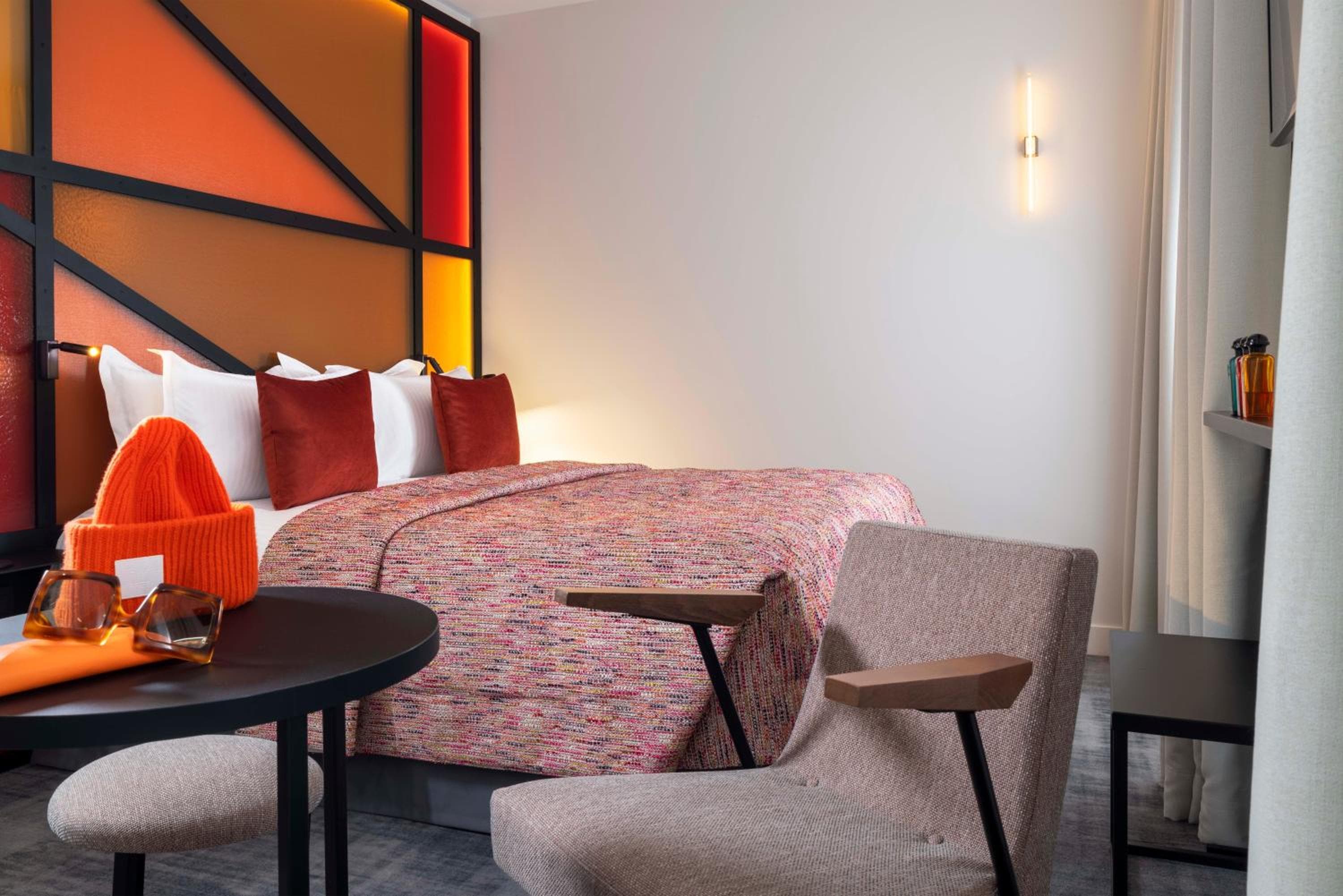 Le 12 Hôtel — 13