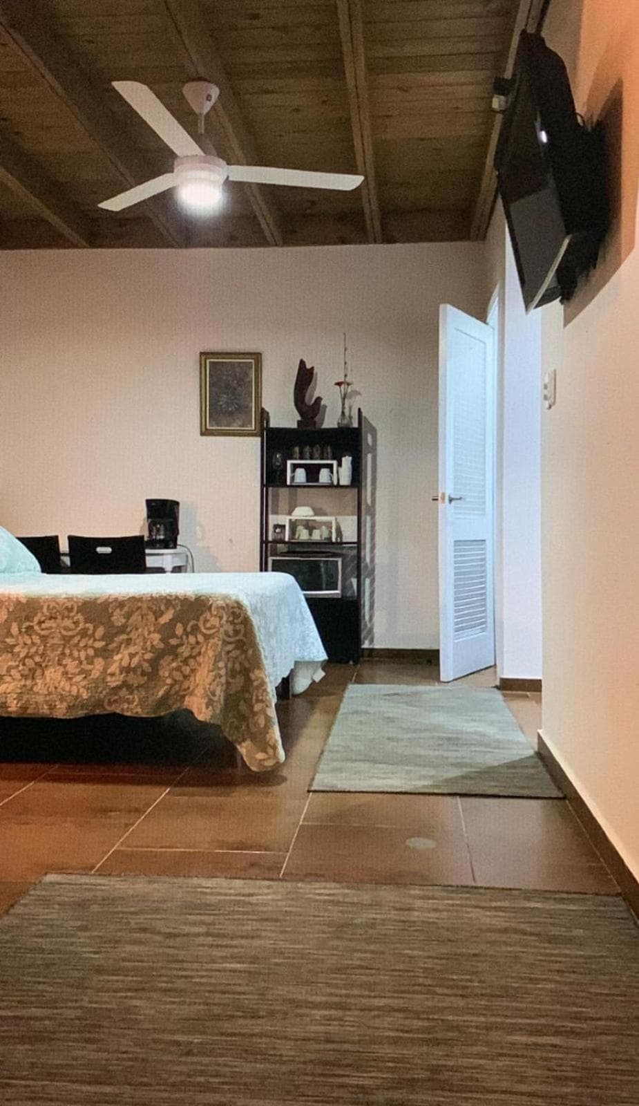 Manaya Bed & Breakfast — 7