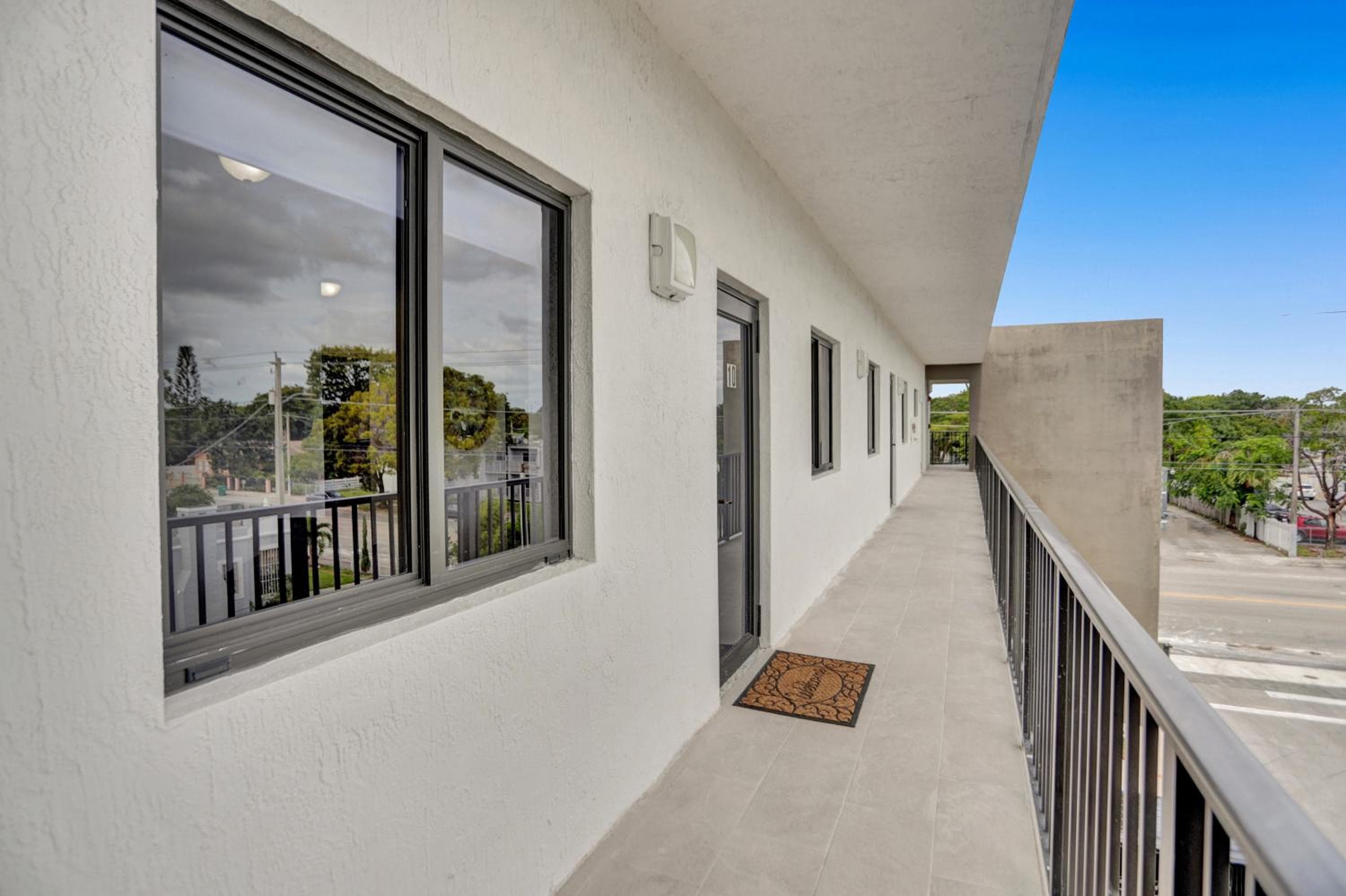 Renzzi Wynwood Apartments — 14