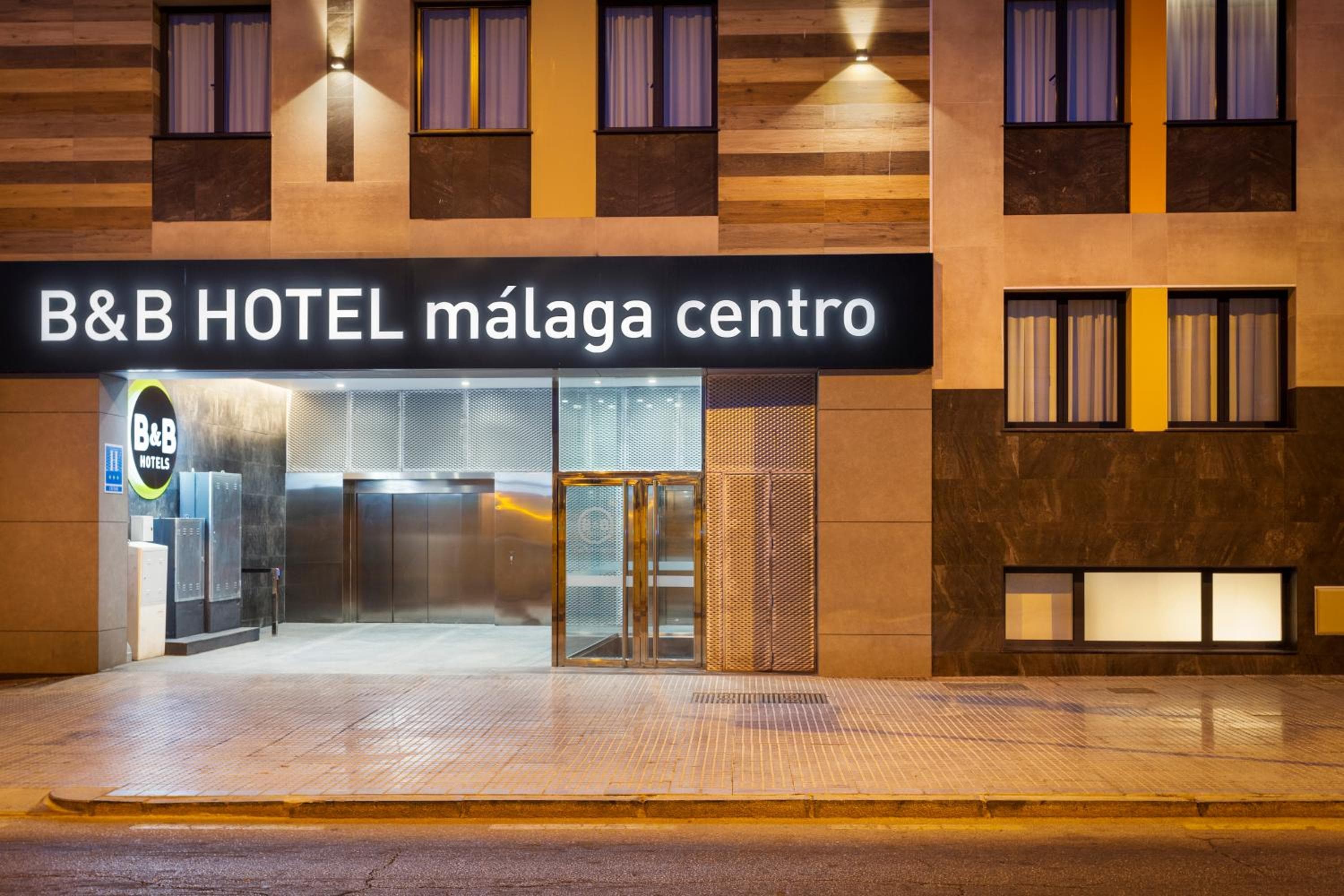 B&B HOTEL Málaga Centro — 16