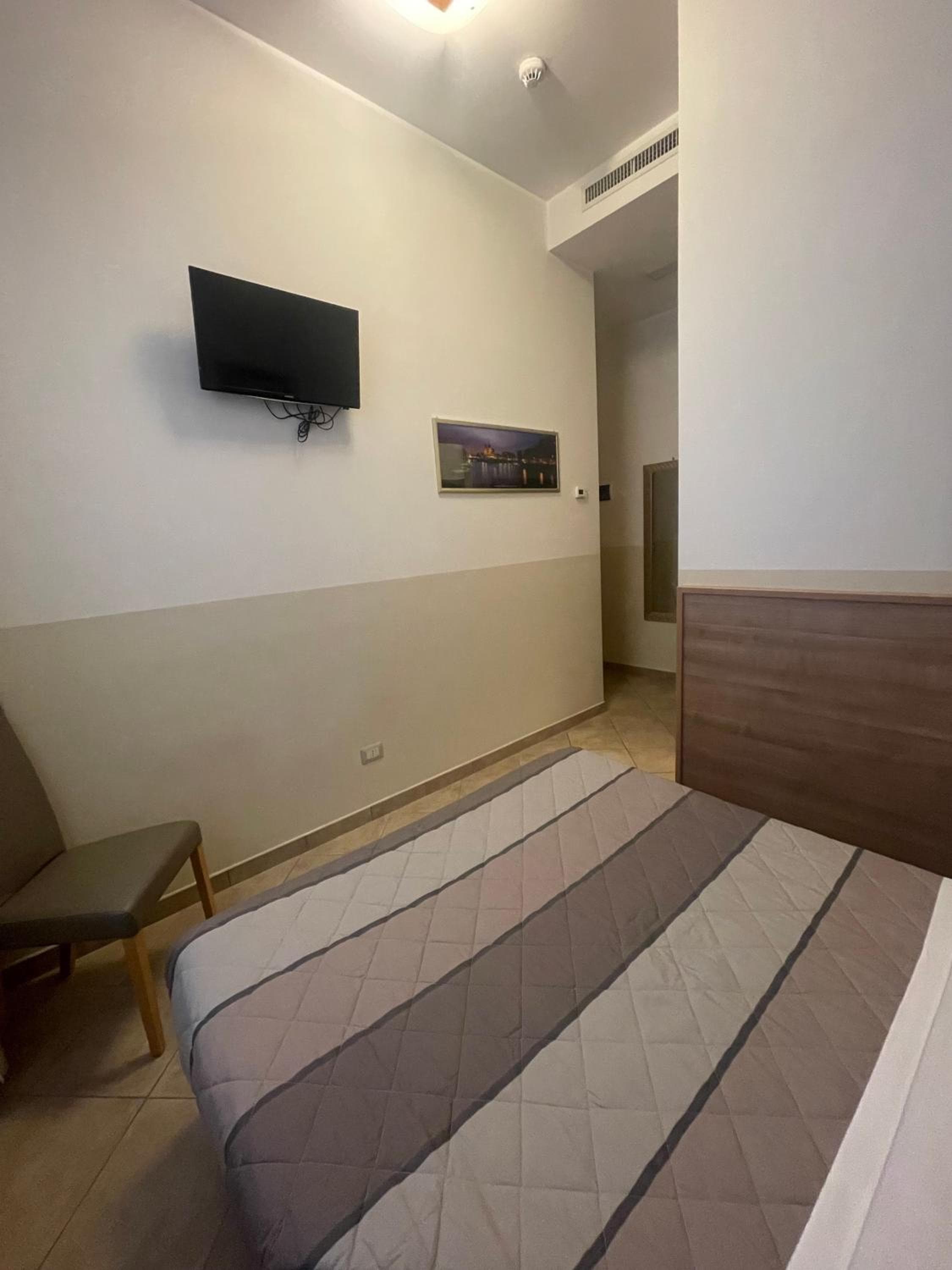 Albergo Montecarlo — 17