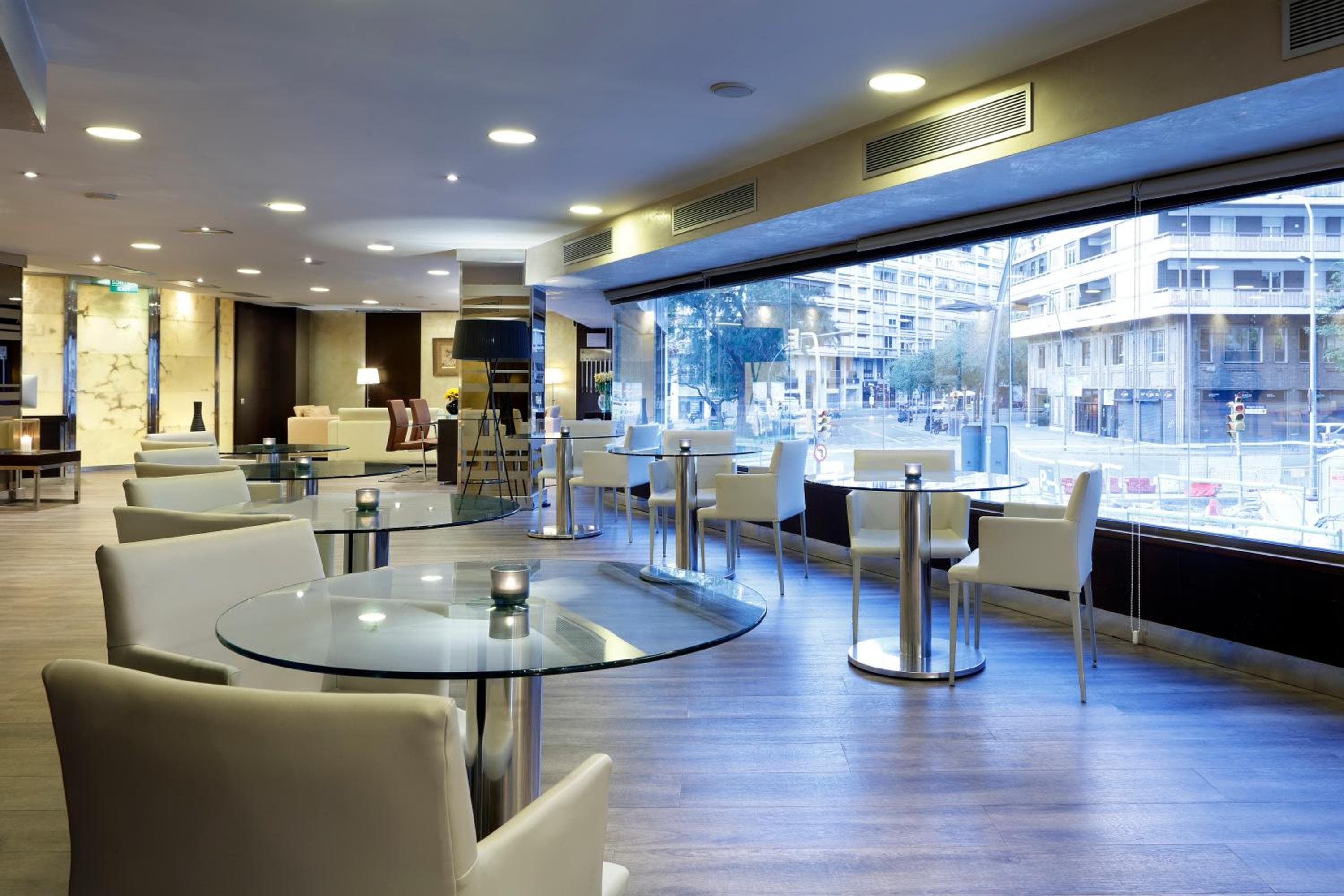Melia Barcelona Sarriá — 24