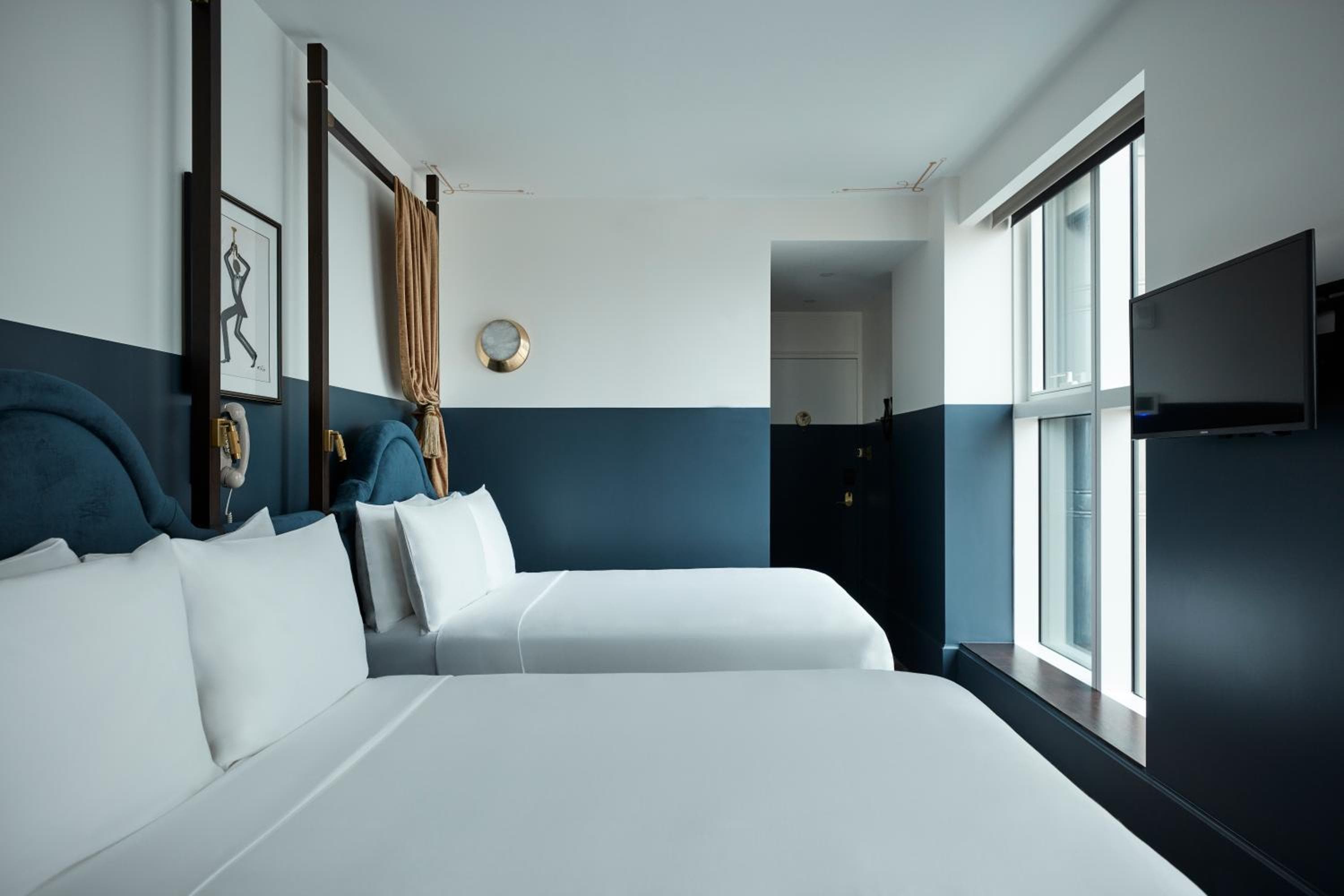 CIVILIAN Hotel — 10