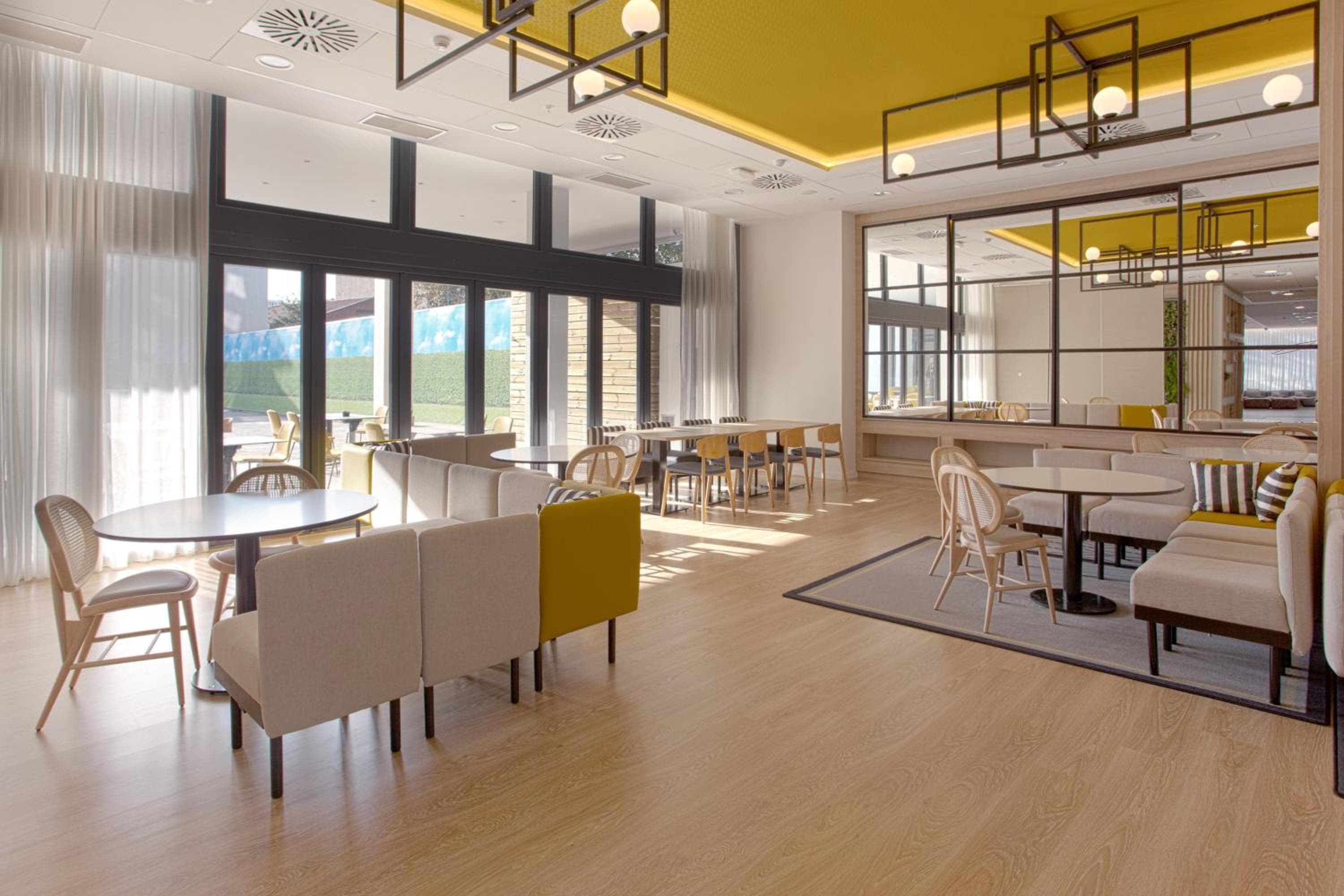 Golden Hotel Barcelona — 21