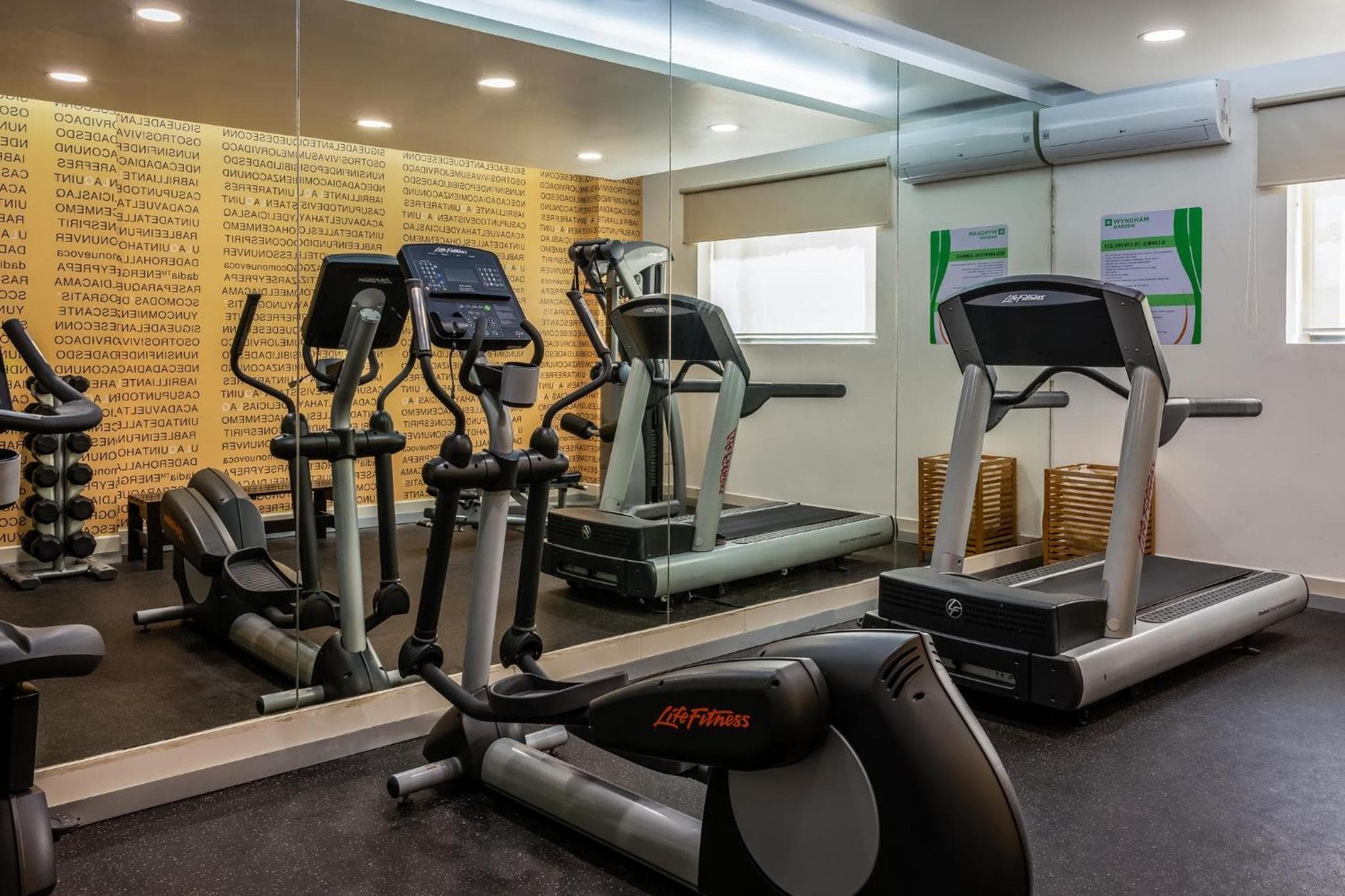 Wyndham Garden Cancun Downtown — 19