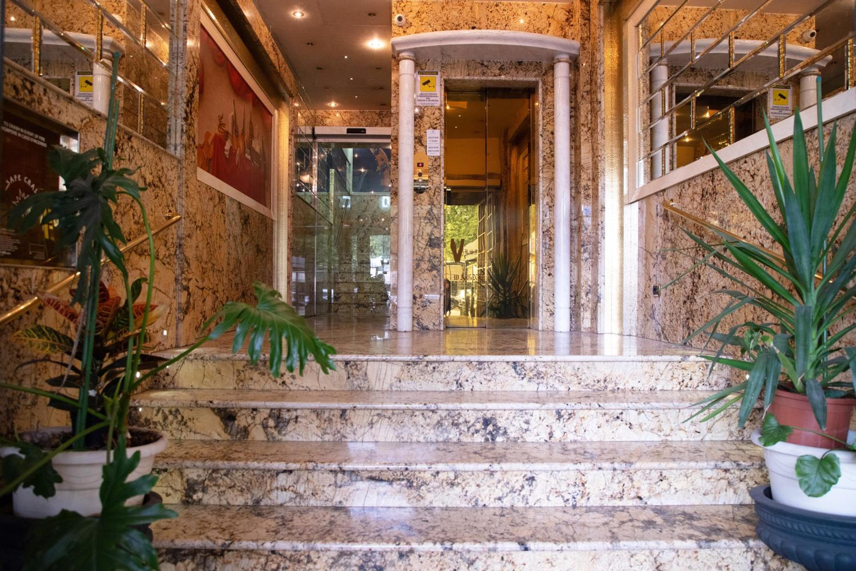 Hotel Wagner — 5