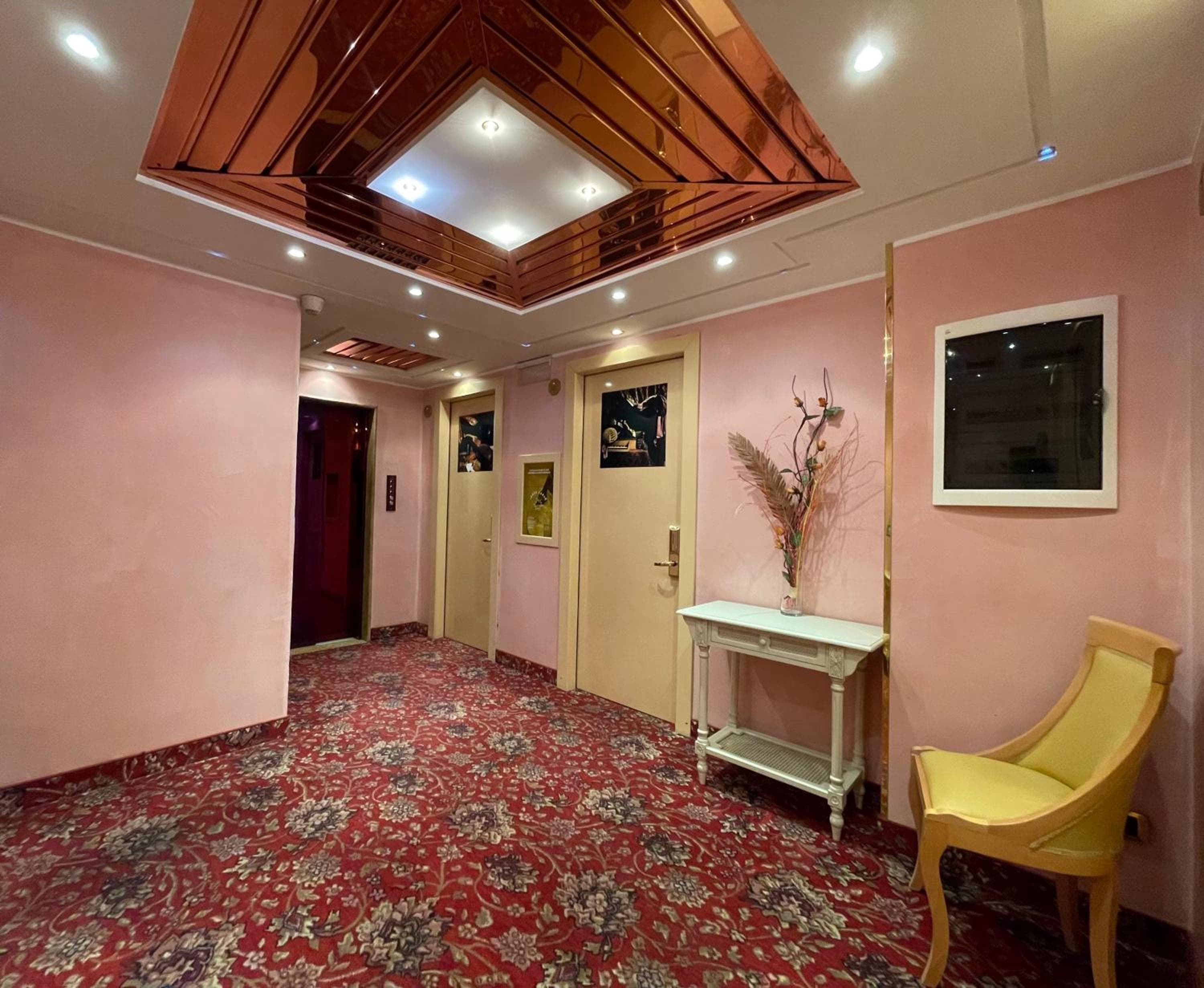 Hotel Wagner — 6