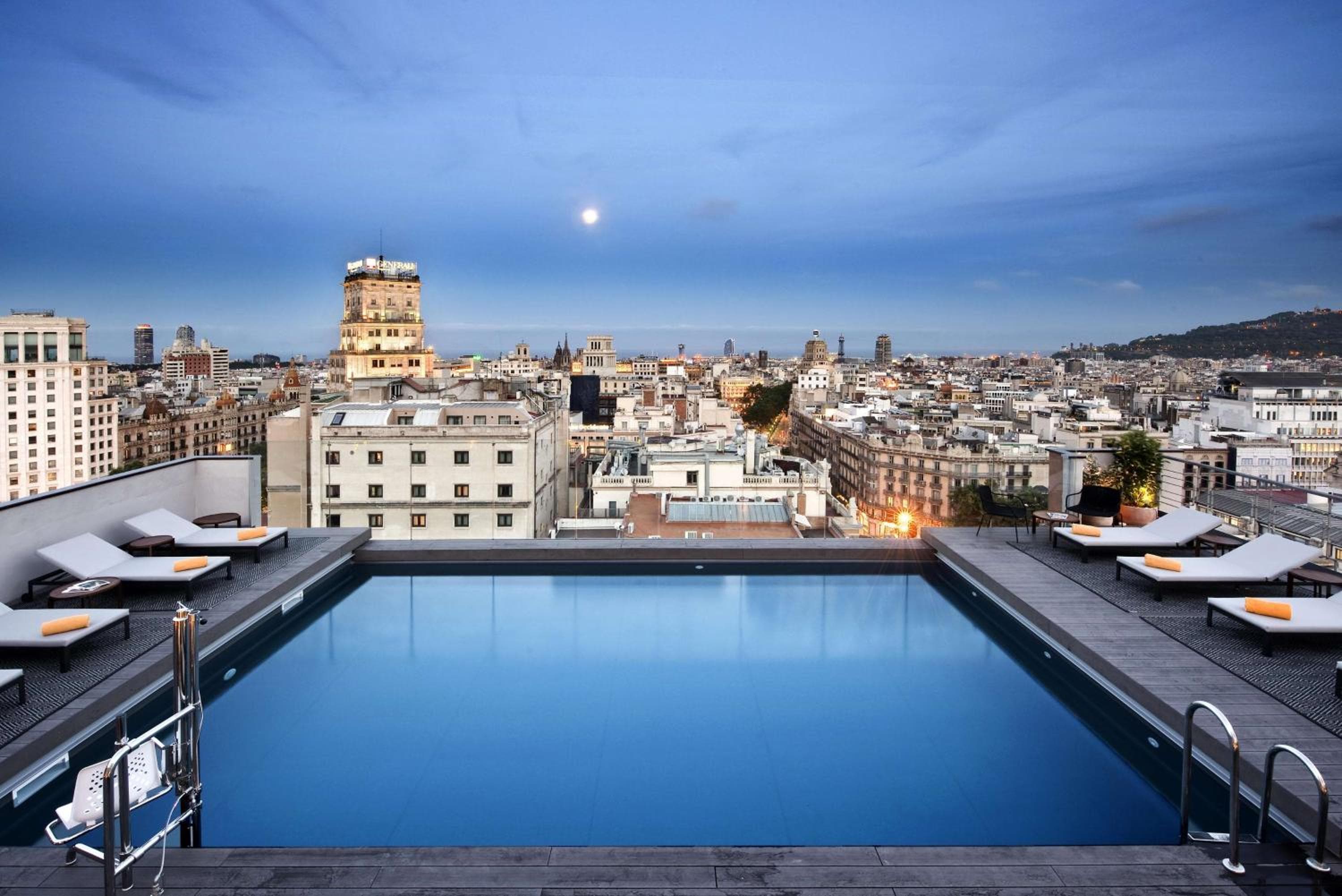 NH Collection Barcellona Gran Hotel Calderon — 17