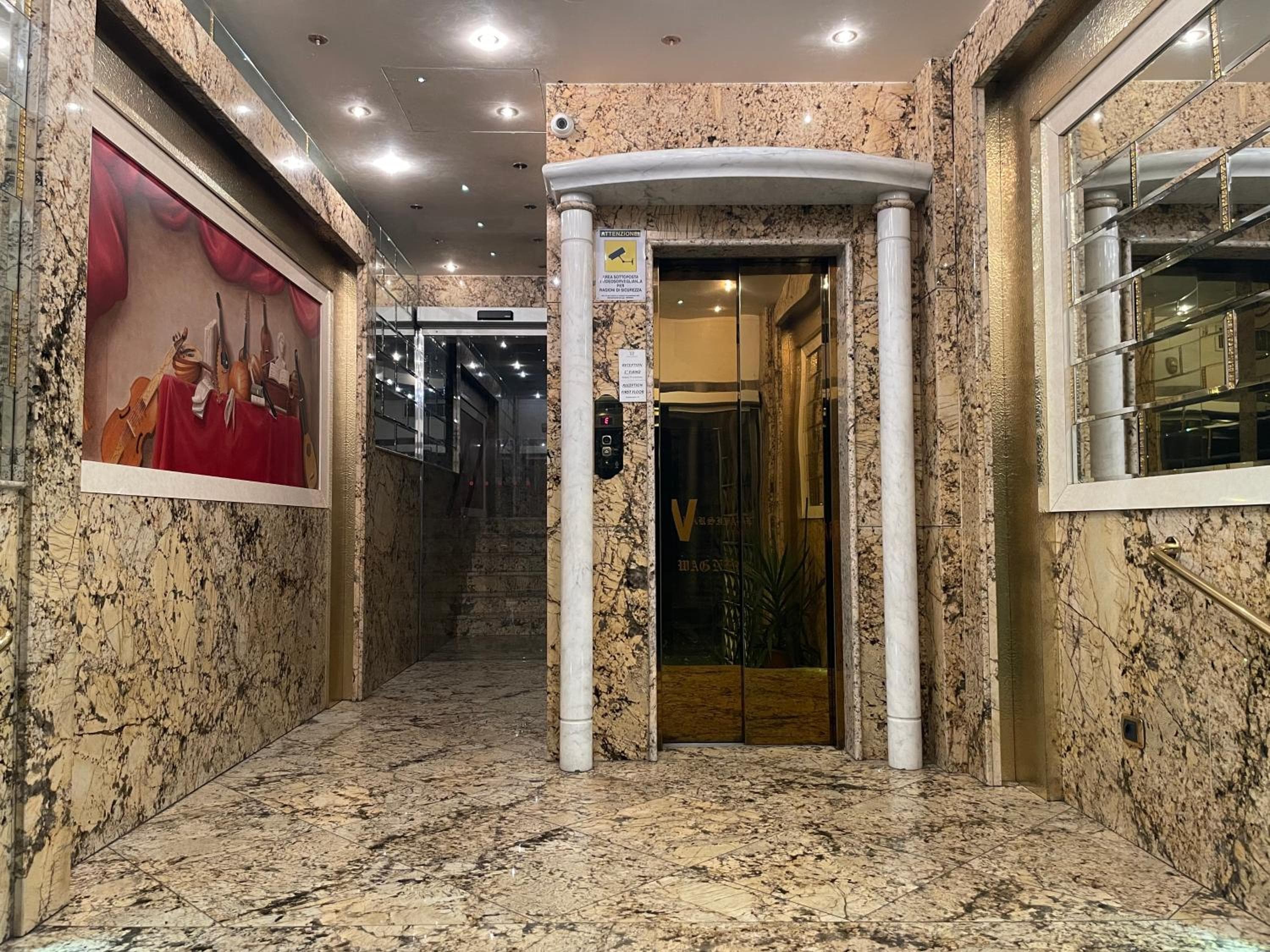 Hotel Wagner — 29