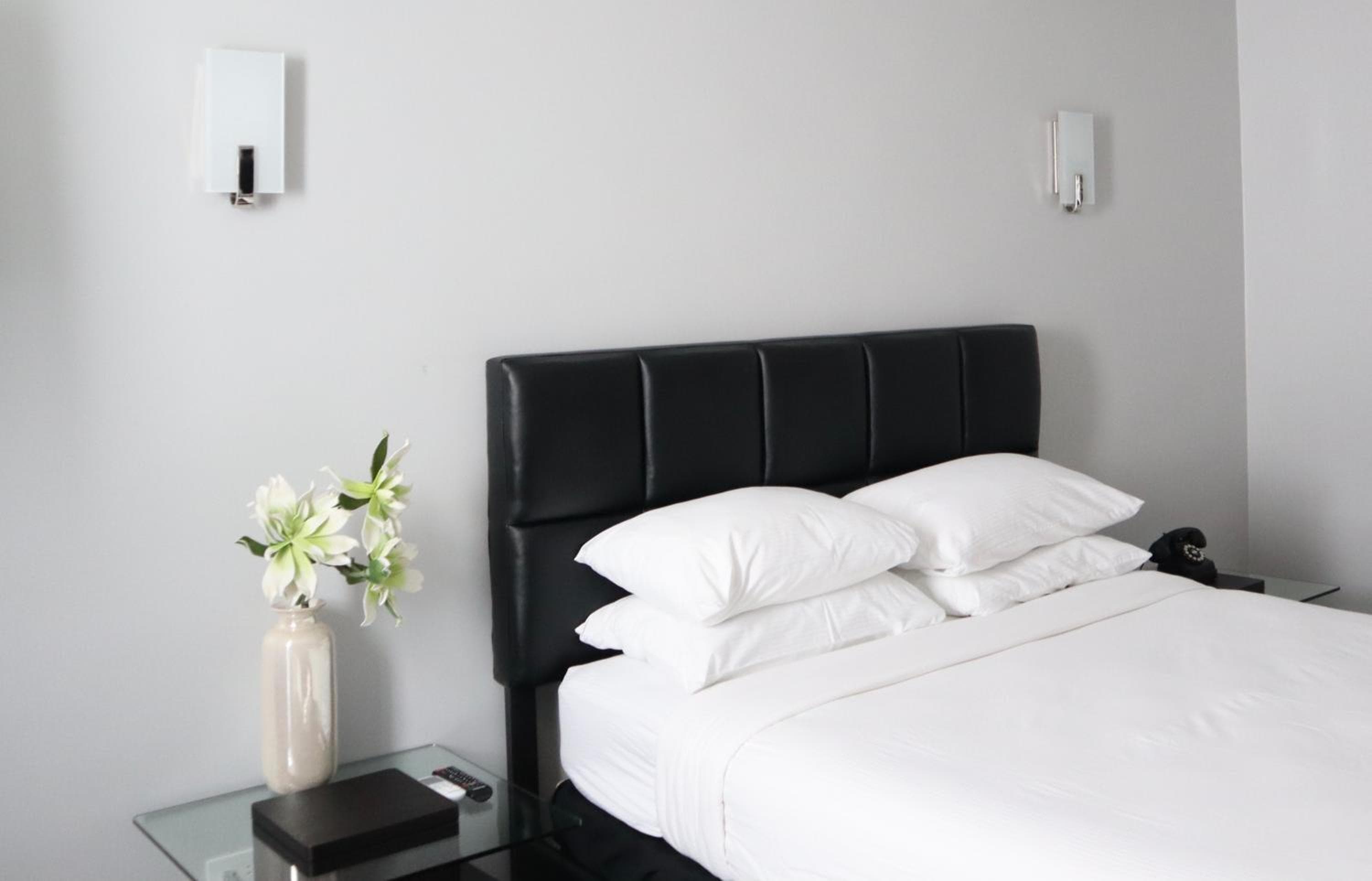 Park Plaza Lodge — 19