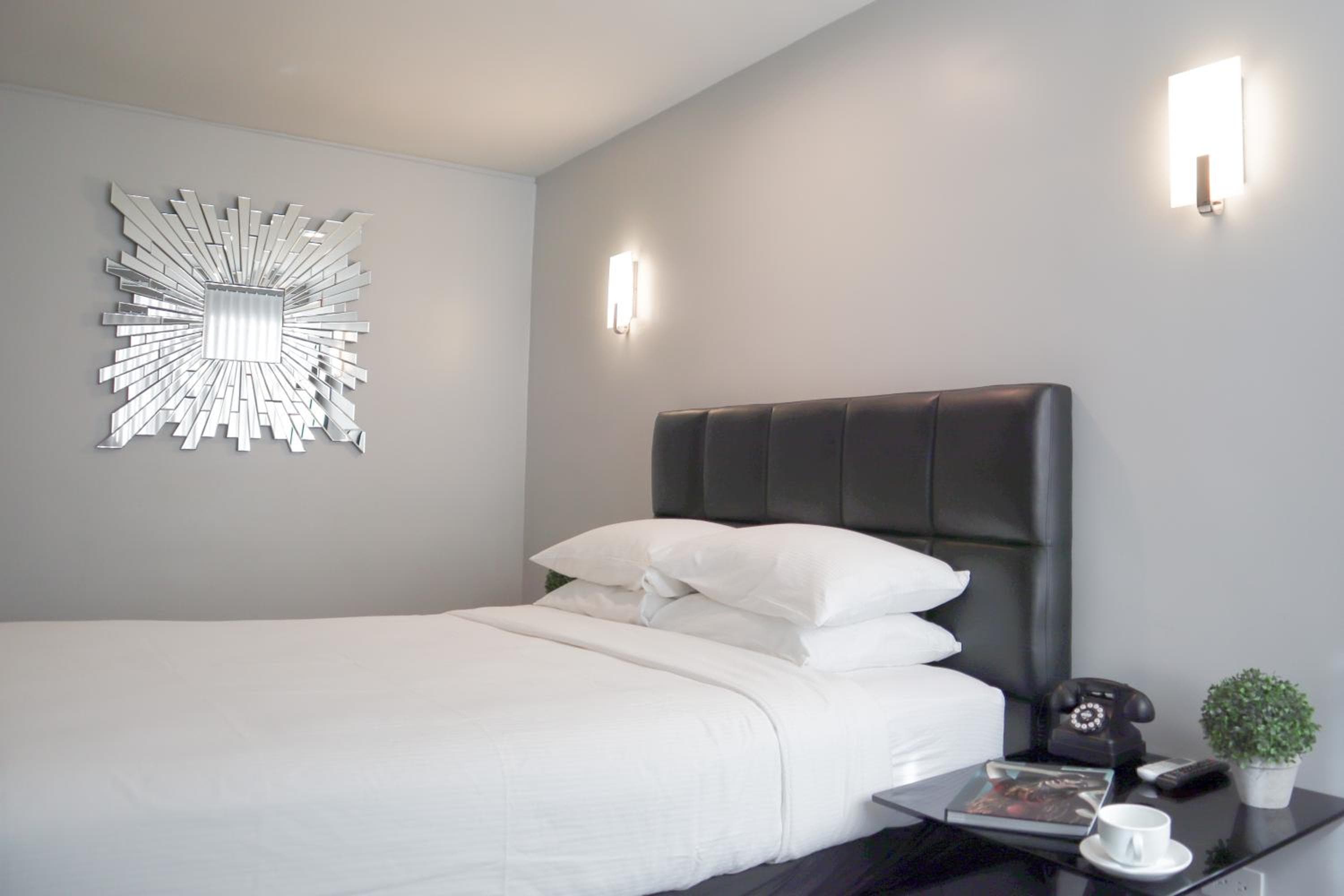 Park Plaza Lodge — 23