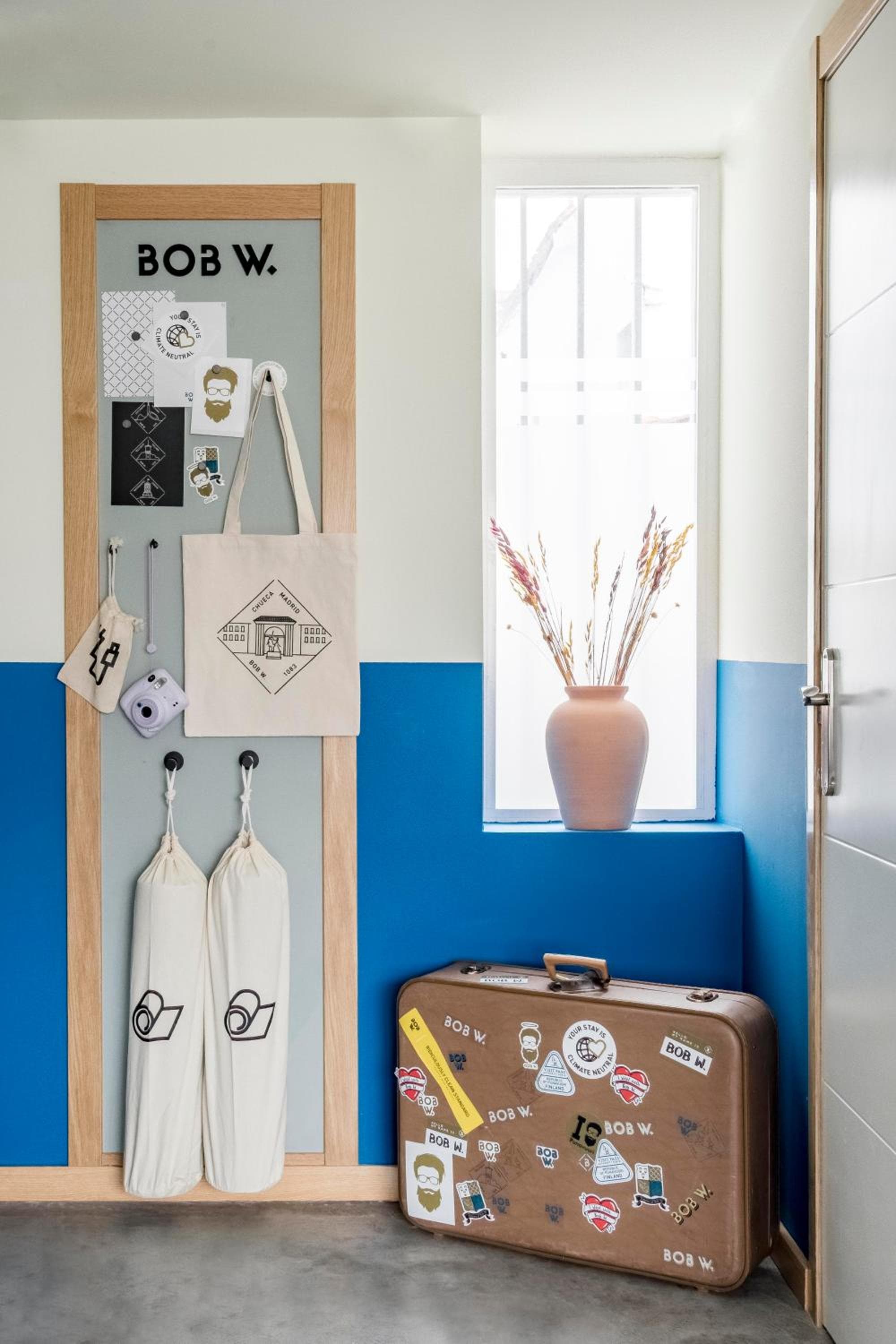 Bob W Chueca — 30