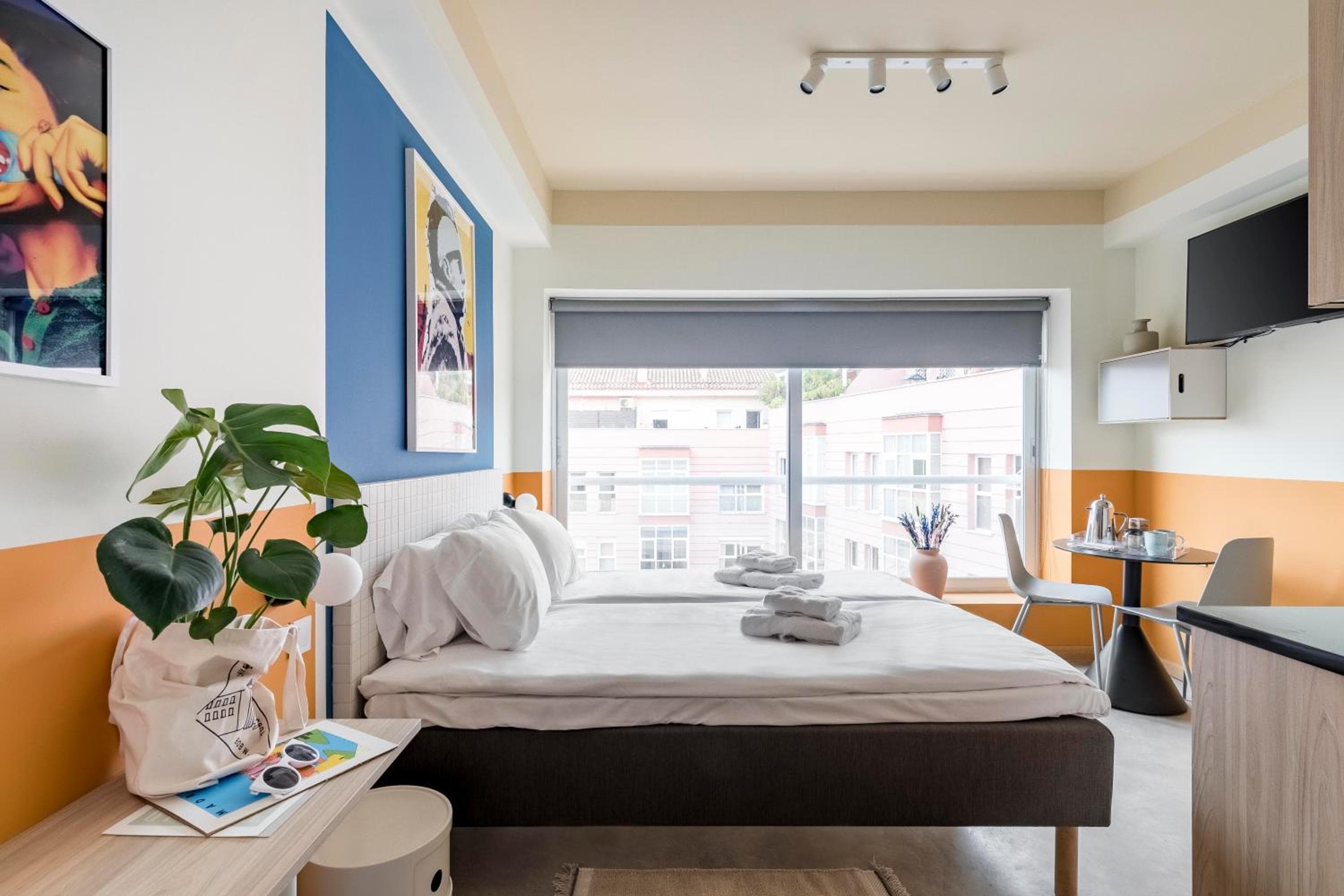 Bob W Chueca — 3