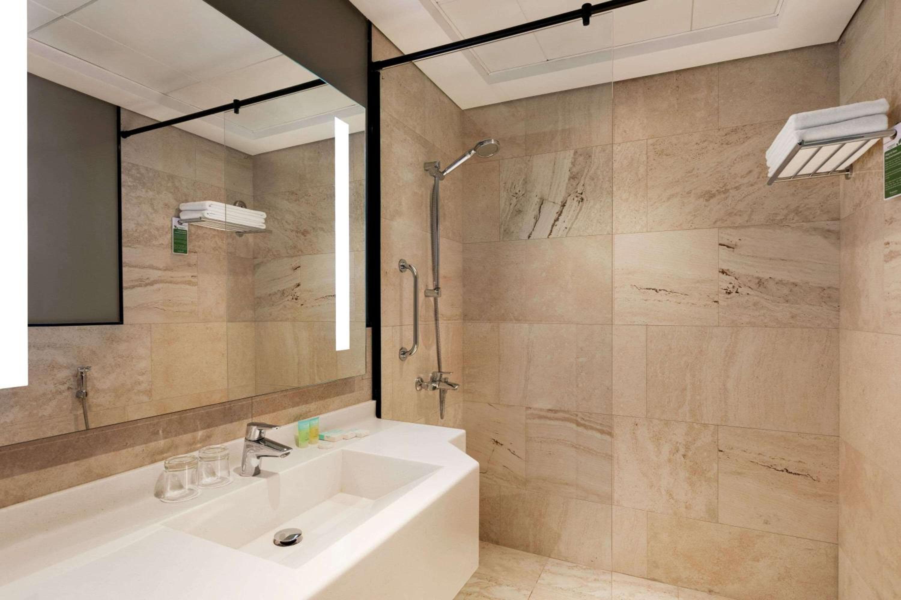 Ramada by Wyndham Dubai Barsha Heights — 25