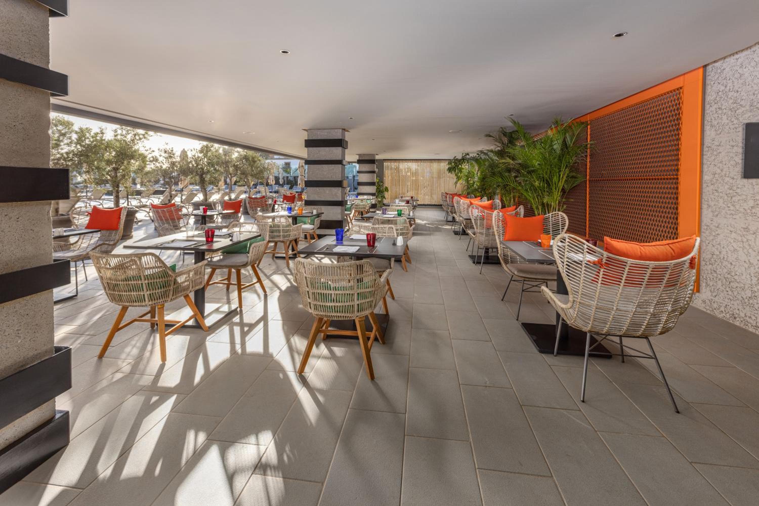 Hotel Faro, a Lopesan Collection Hotel - Adults Only — 2