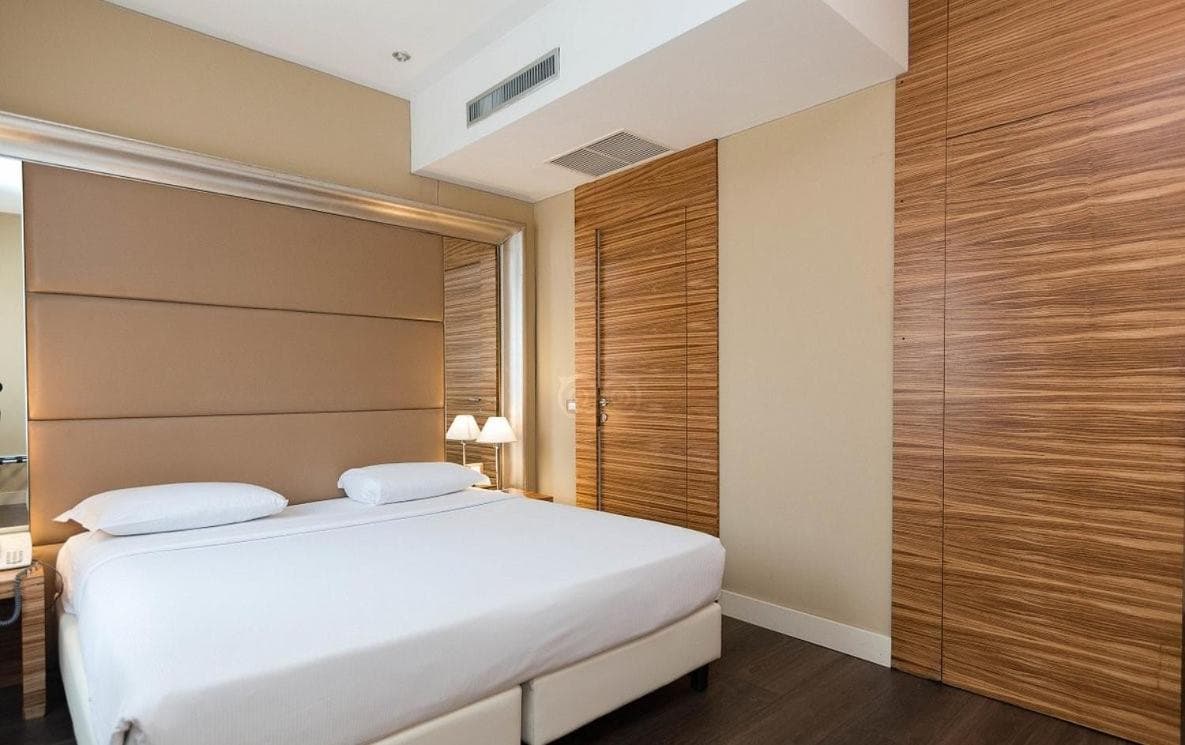 Mercure Roma Centro Saint John — 23