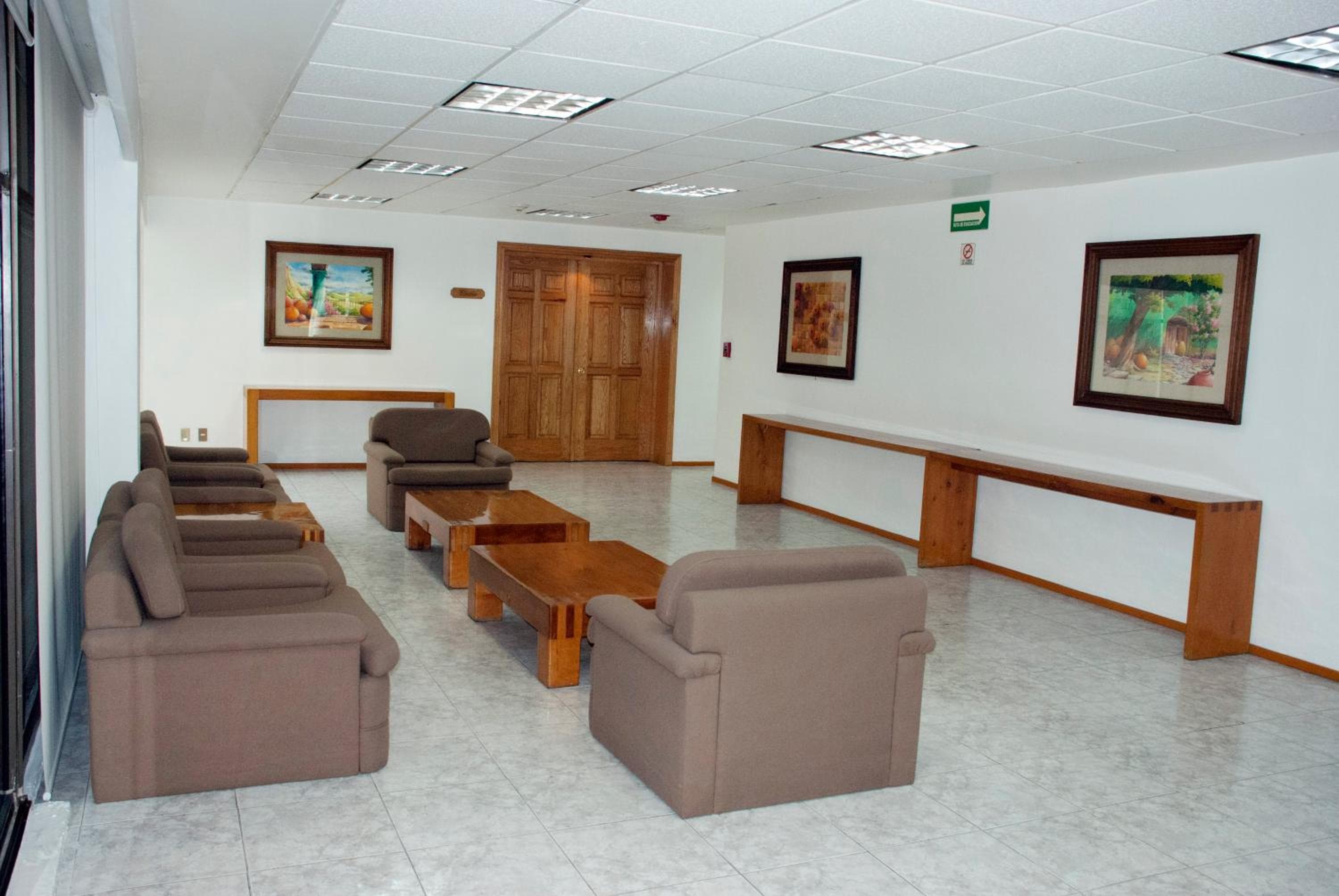 Hotel & Suites PF — 30