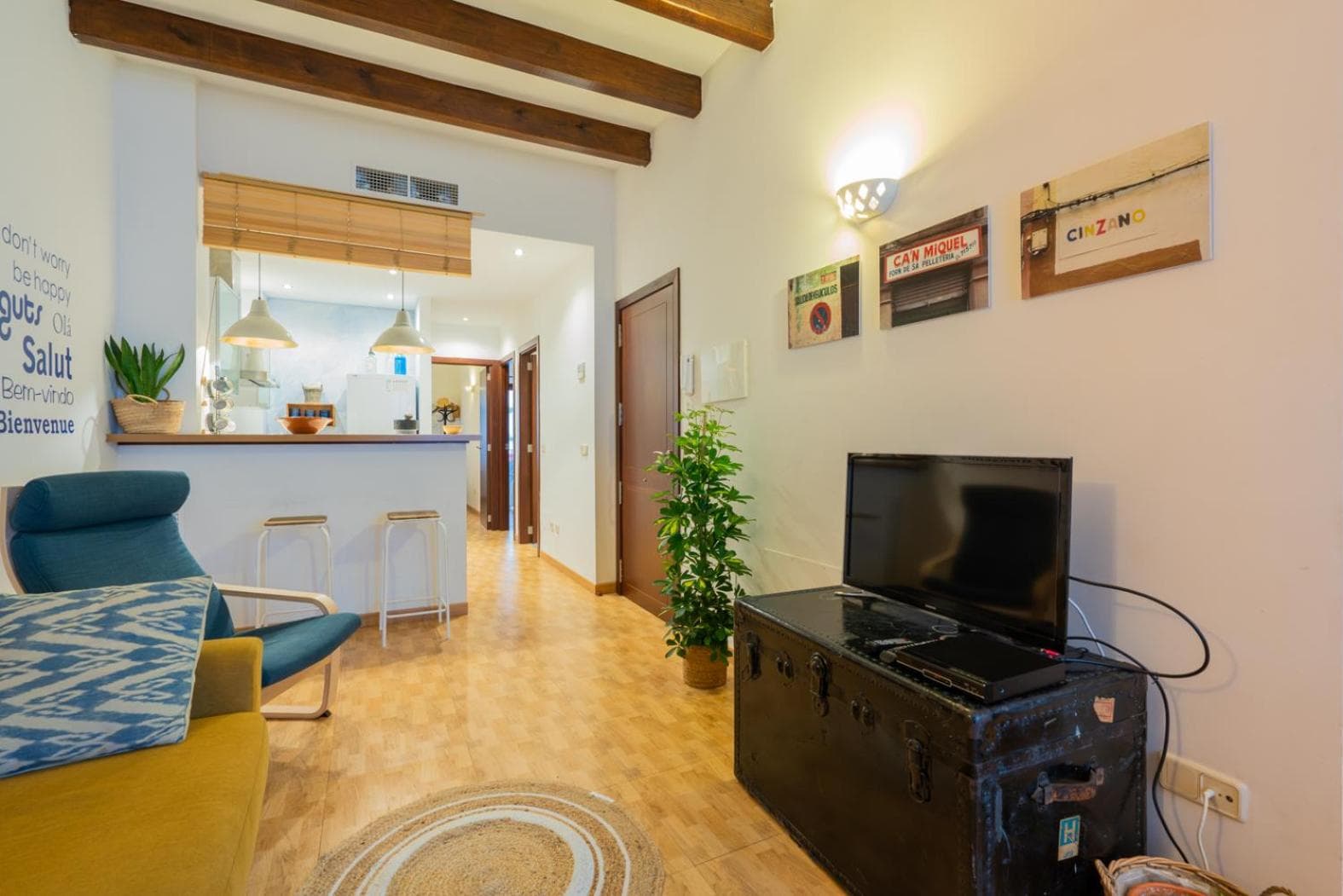 POC A POC SUITES — 16