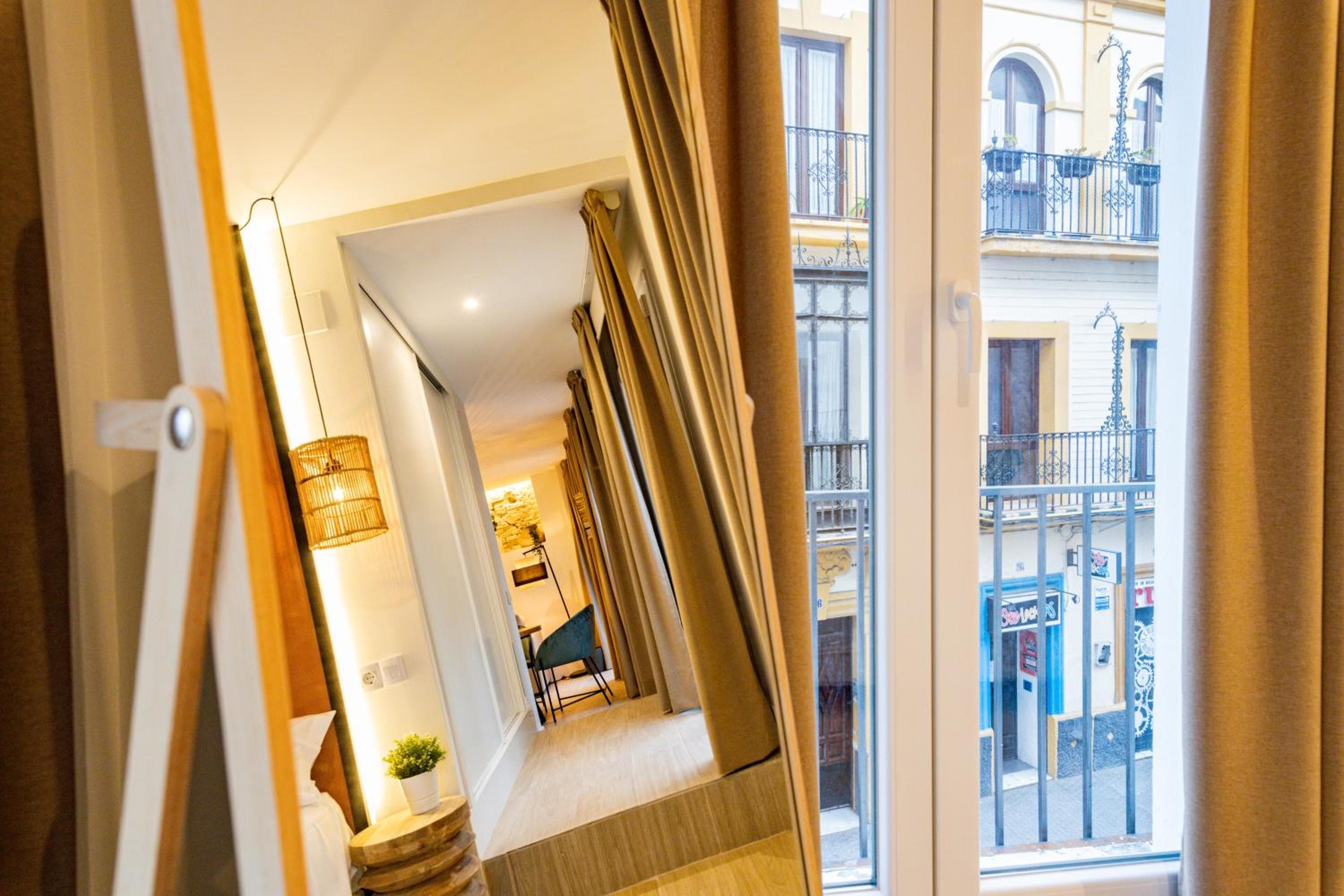 Apartamentos Magna Sevilla — 24