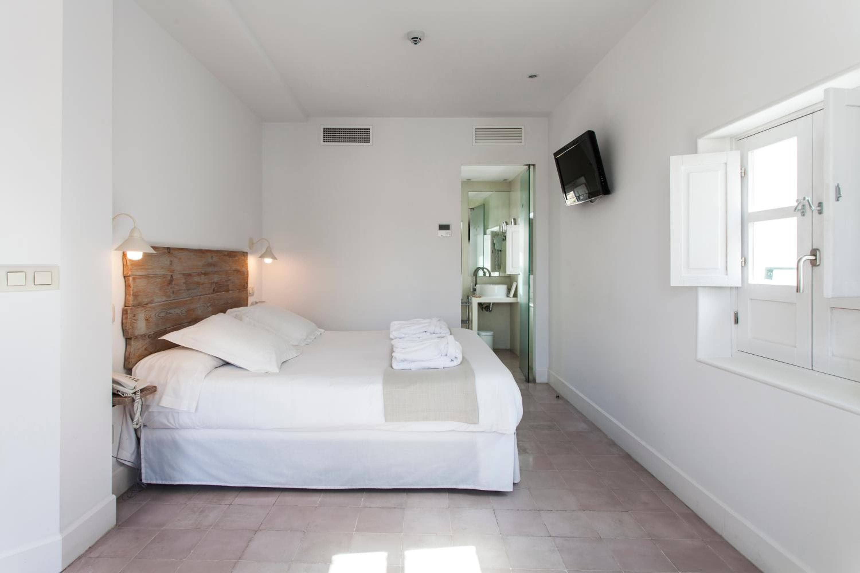 Hotel Boutique Elvira Plaza — 9
