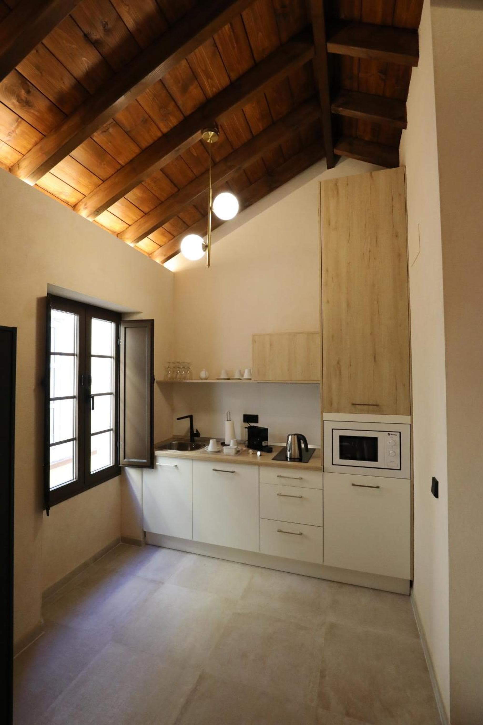 Casa Señorial del Siglo XVIII — 14