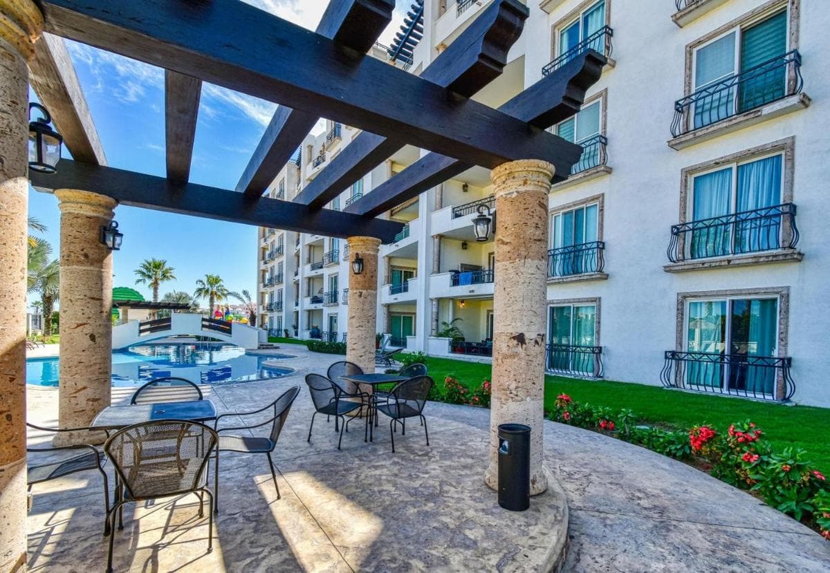 Perfect location - Puerta Cabo Village 500 steps to the beach & resorts — 11