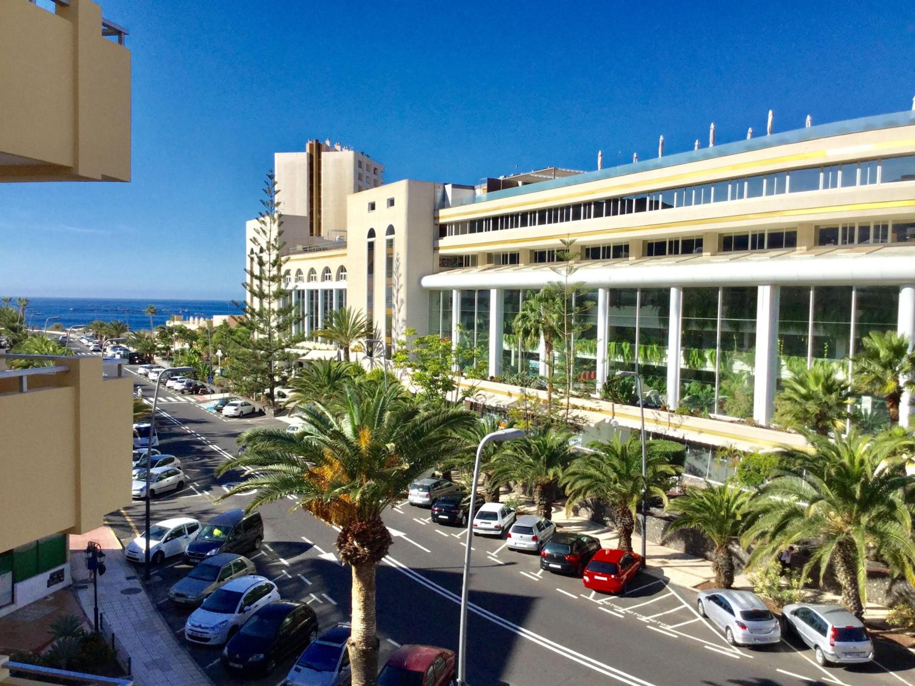 Beautiful 1 bedroom apartment Los Cristianos Los Angeles — 2