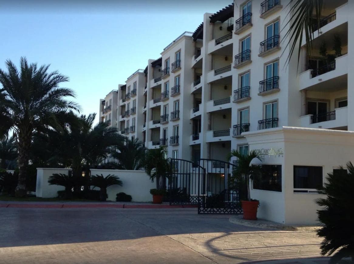 Perfect location - Puerta Cabo Village 500 steps to the beach & resorts — 16