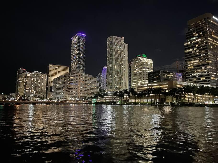 Elegante apartamento en Brickell — 27