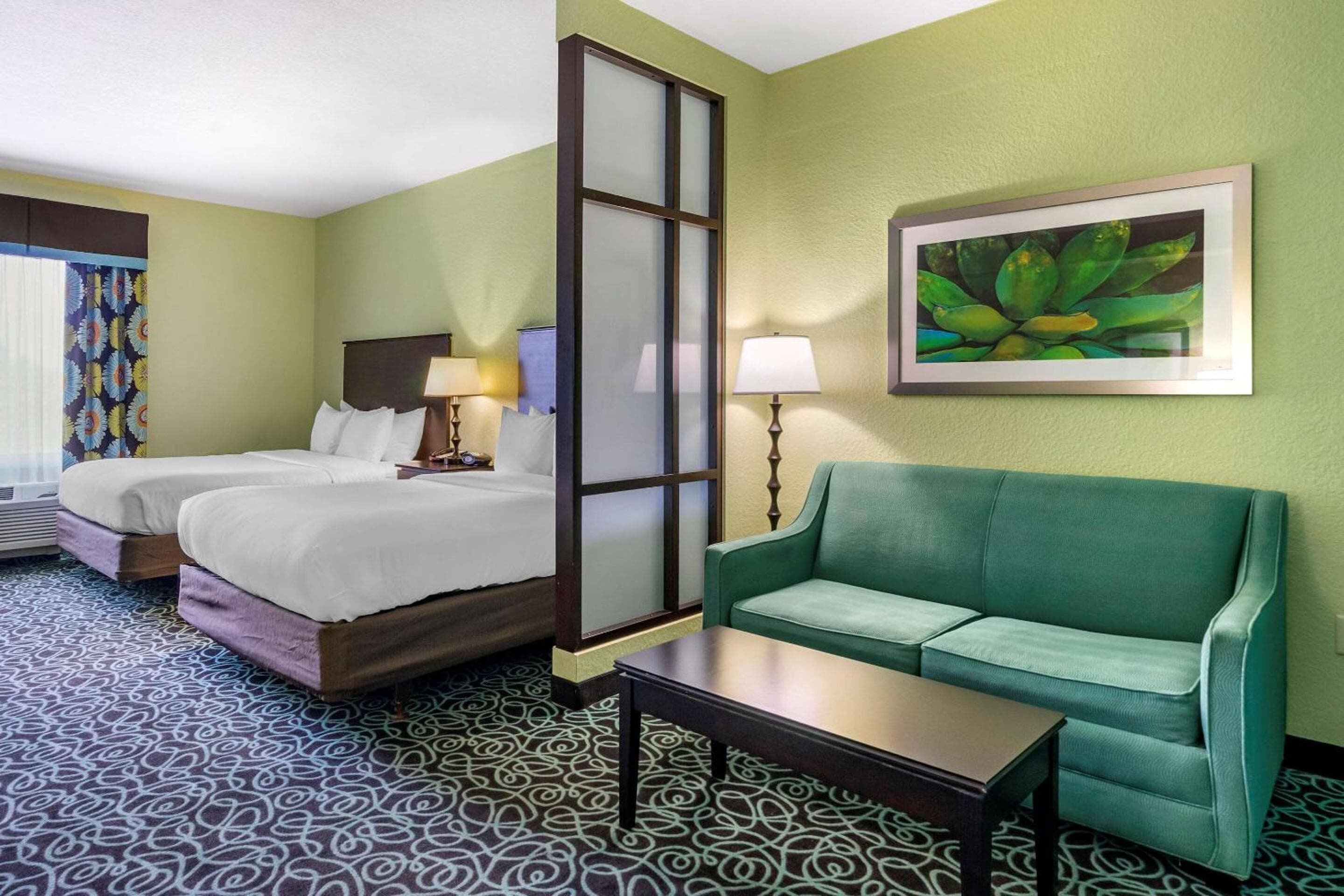 Comfort Suites en el recinto ferial-Casino — 6
