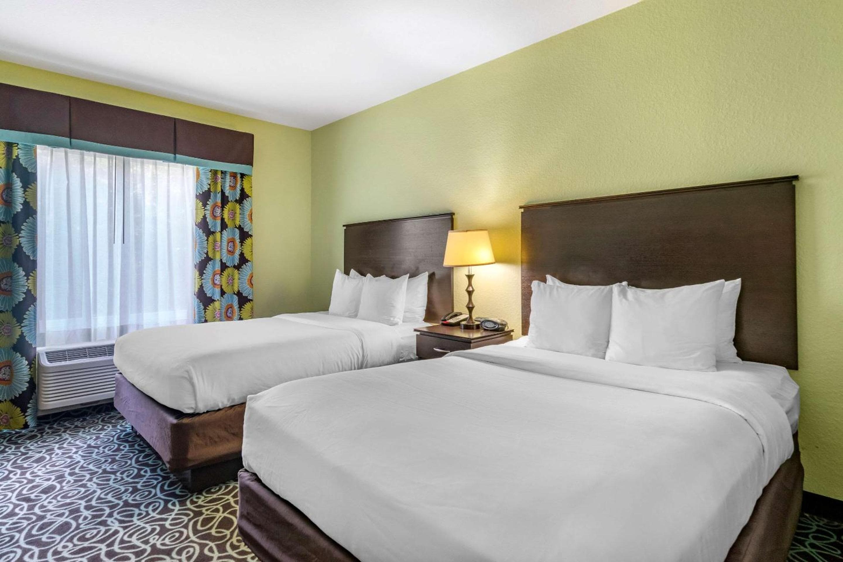 Comfort Suites en el recinto ferial-Casino — 19